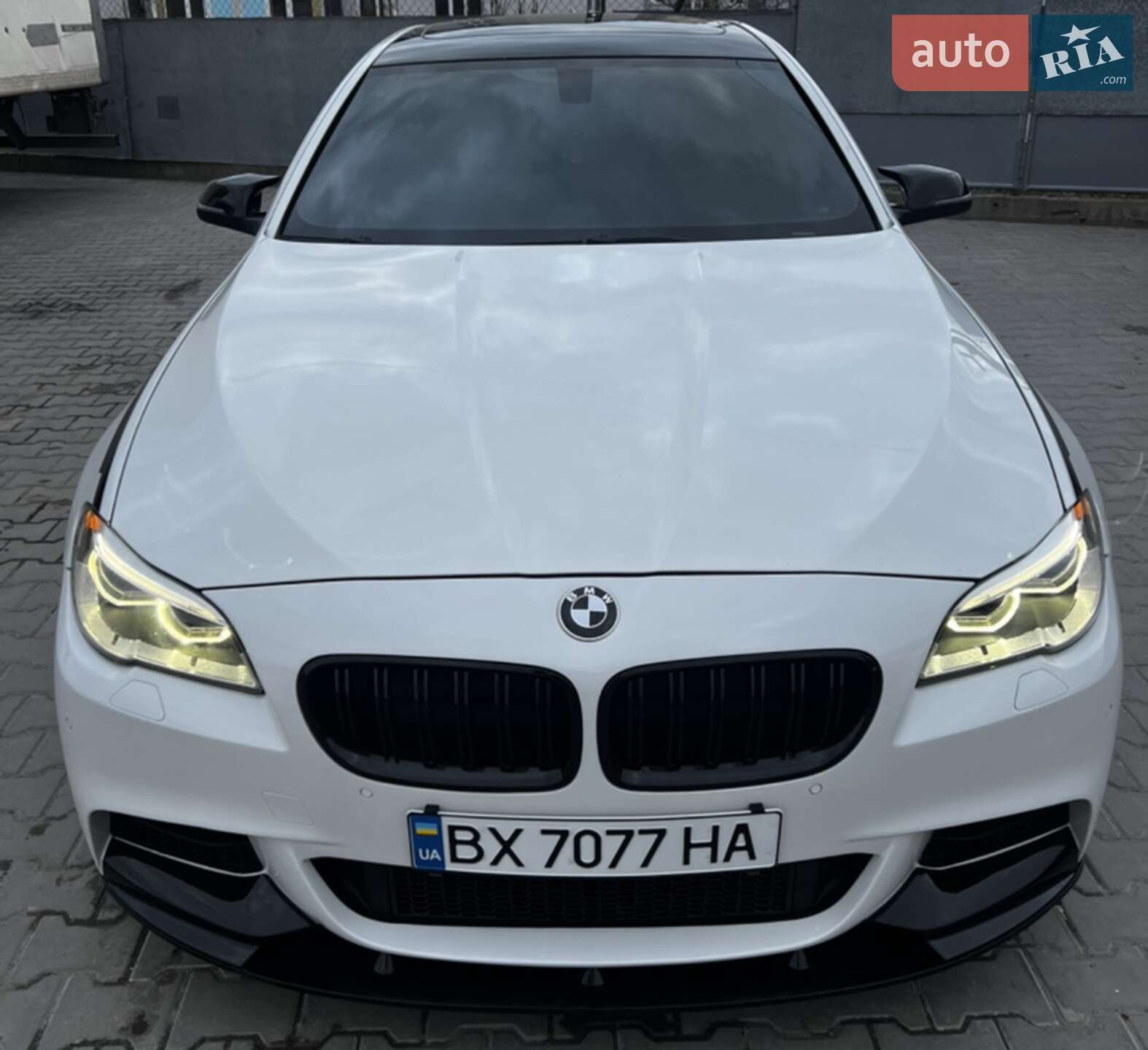 BMW 528I