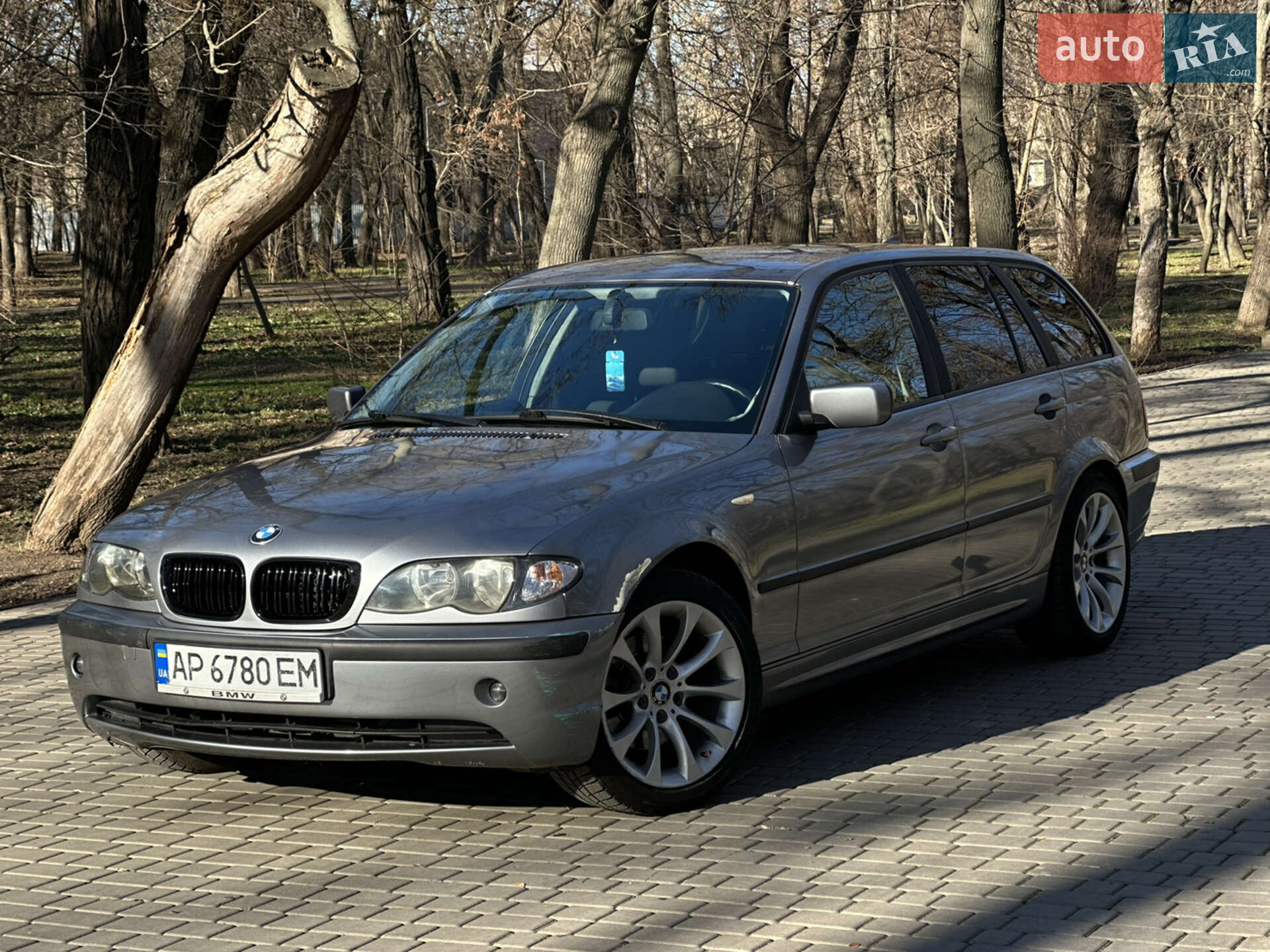 Головне фото звіту автомобіля BMW 320D 2003
