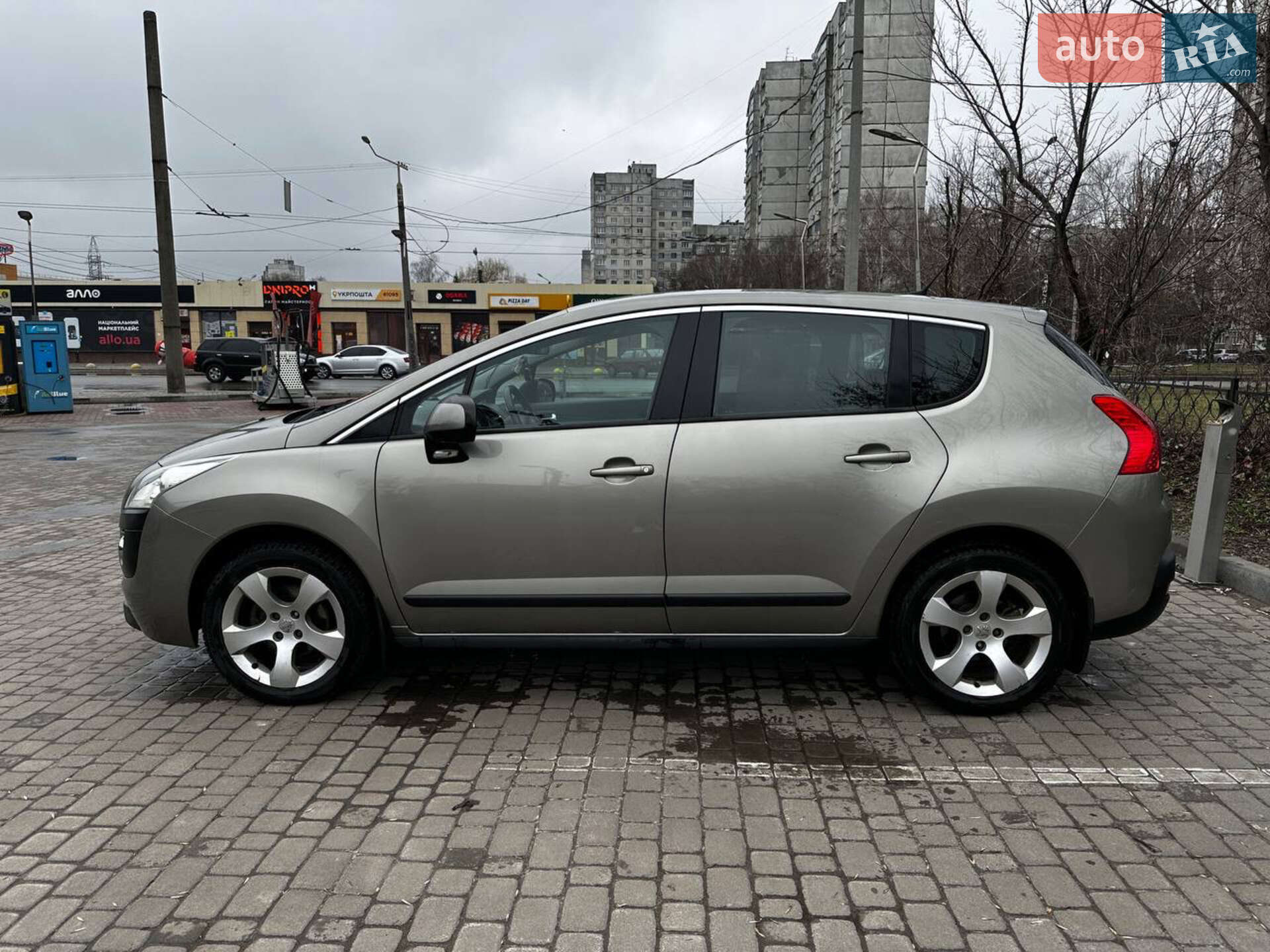 PEUGEOT 3008 2009