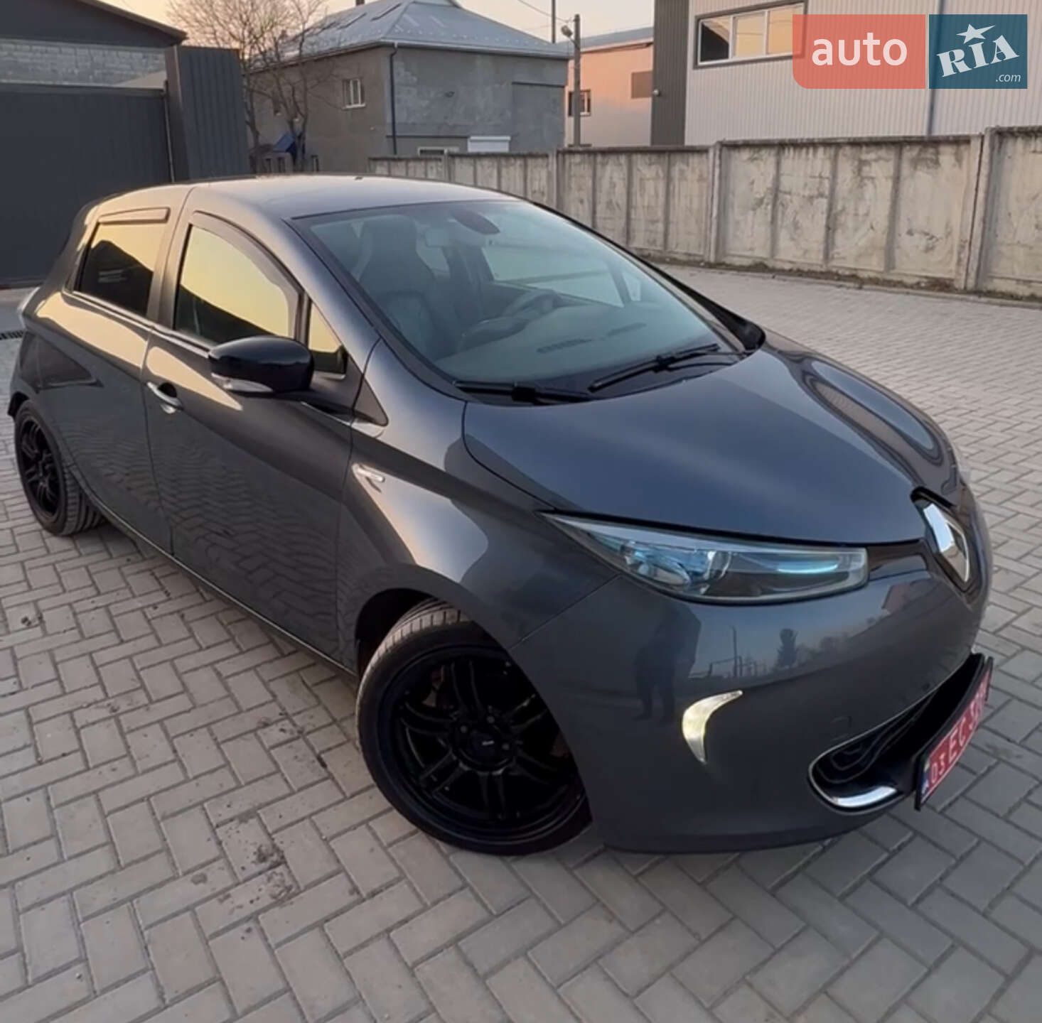RENAULT ZOE 2018
