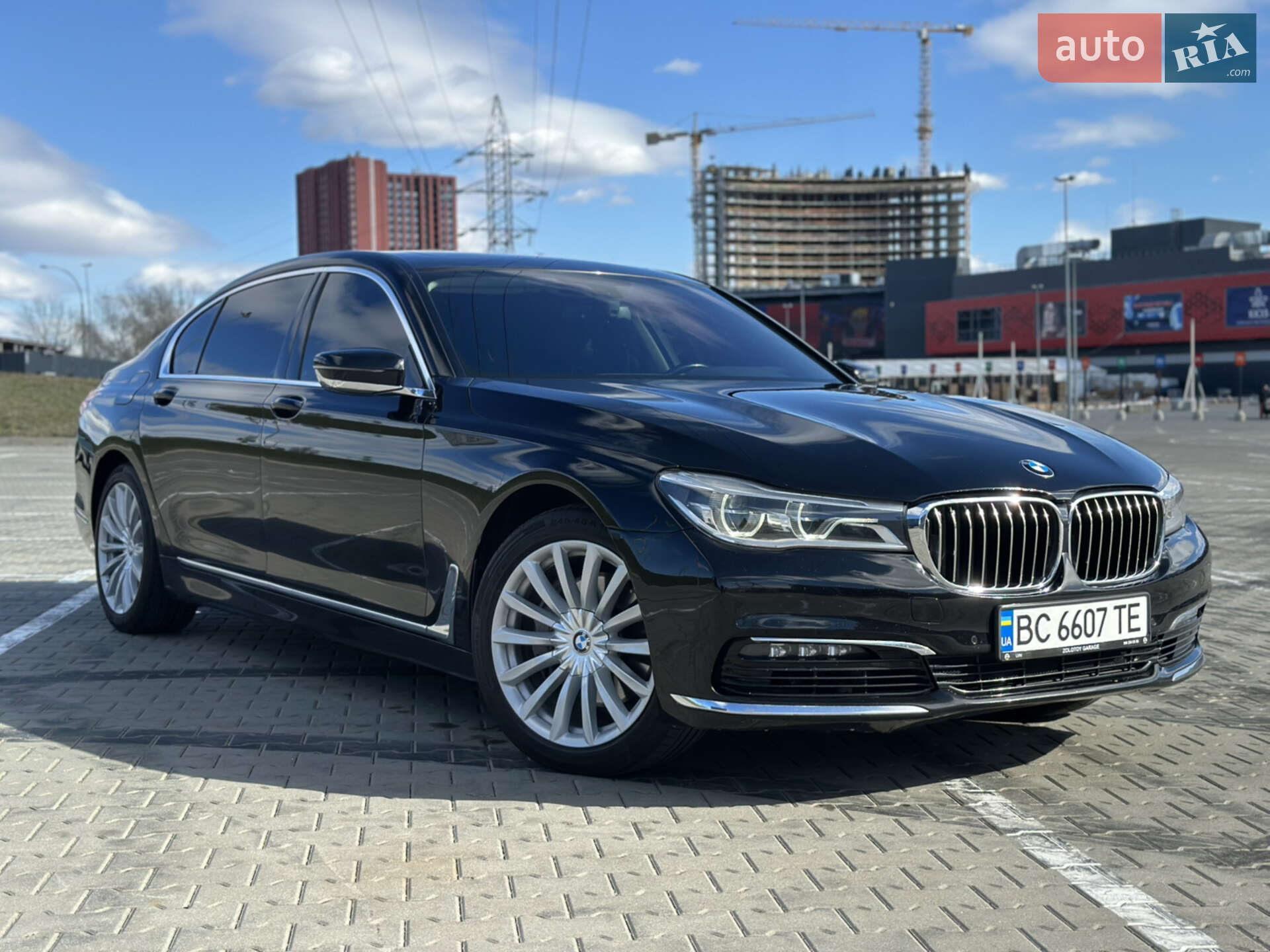 BMW 740XI 2017