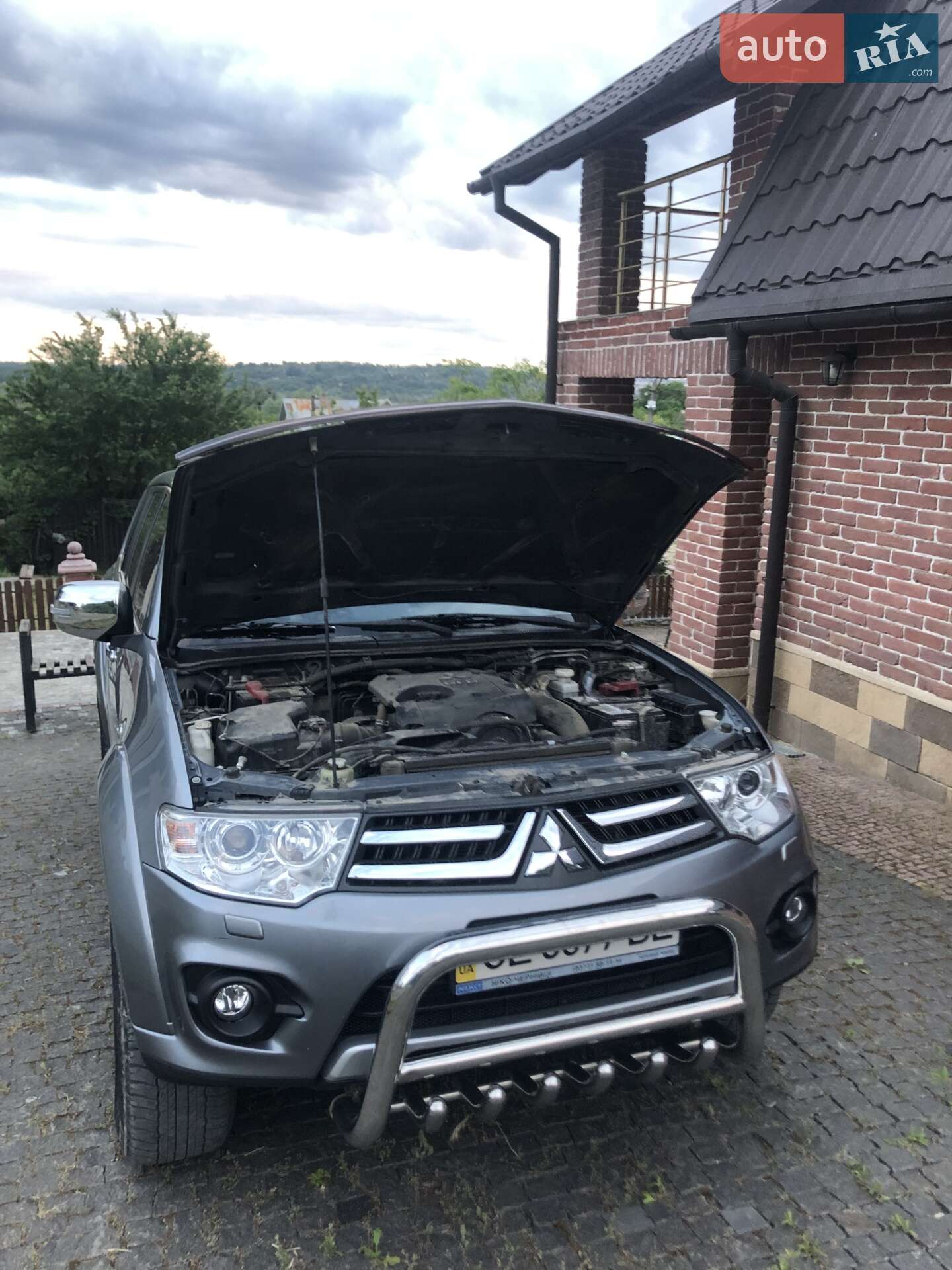 MITSUBISHI PAJERO SPORT 2015