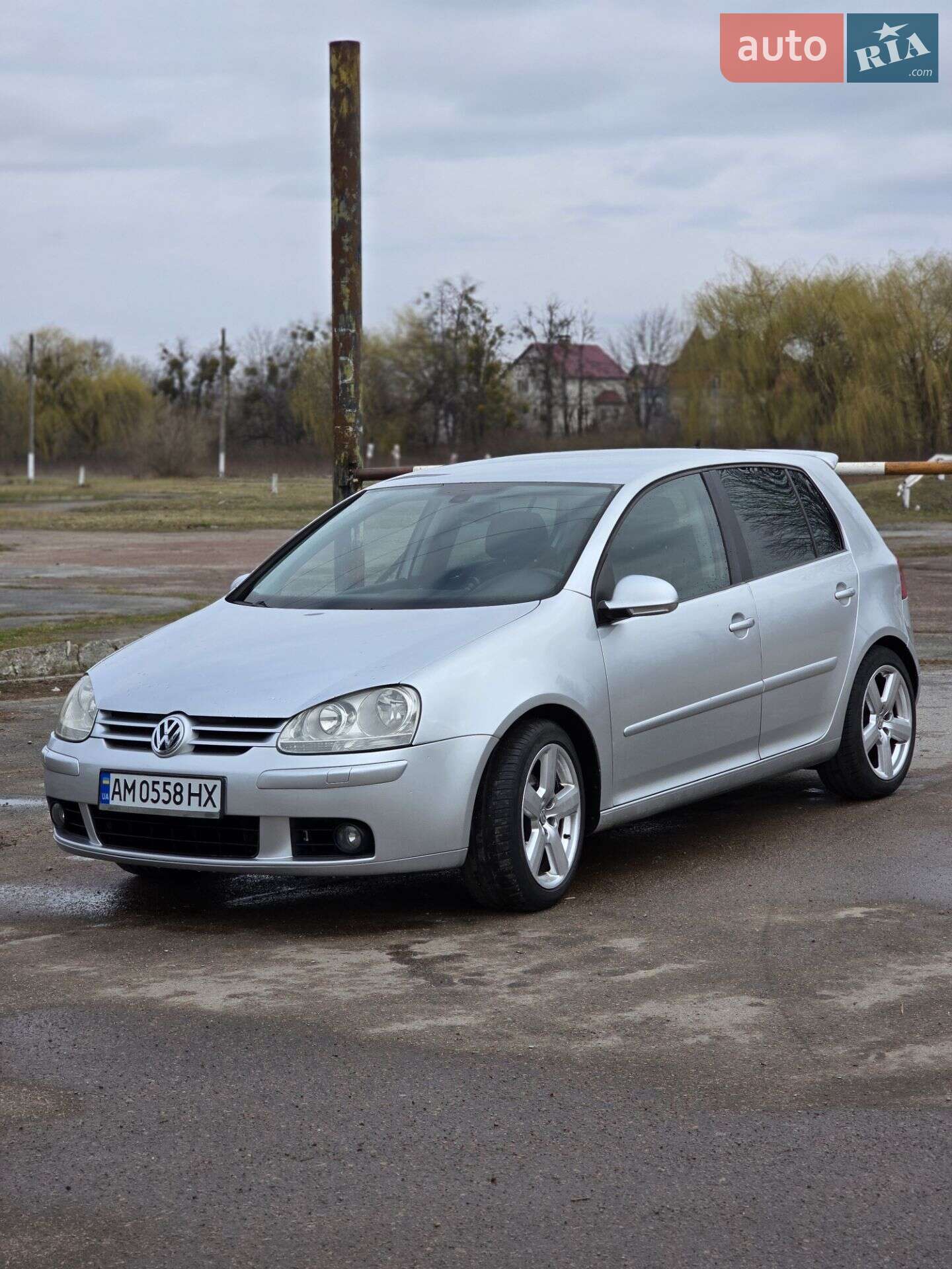 VOLKSWAGEN GOLF 2005