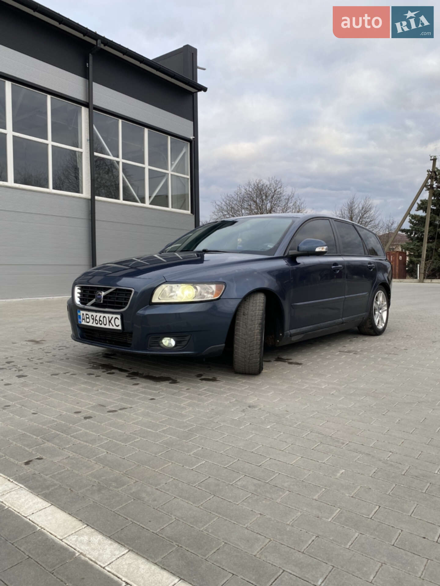 VOLVO V50 2010