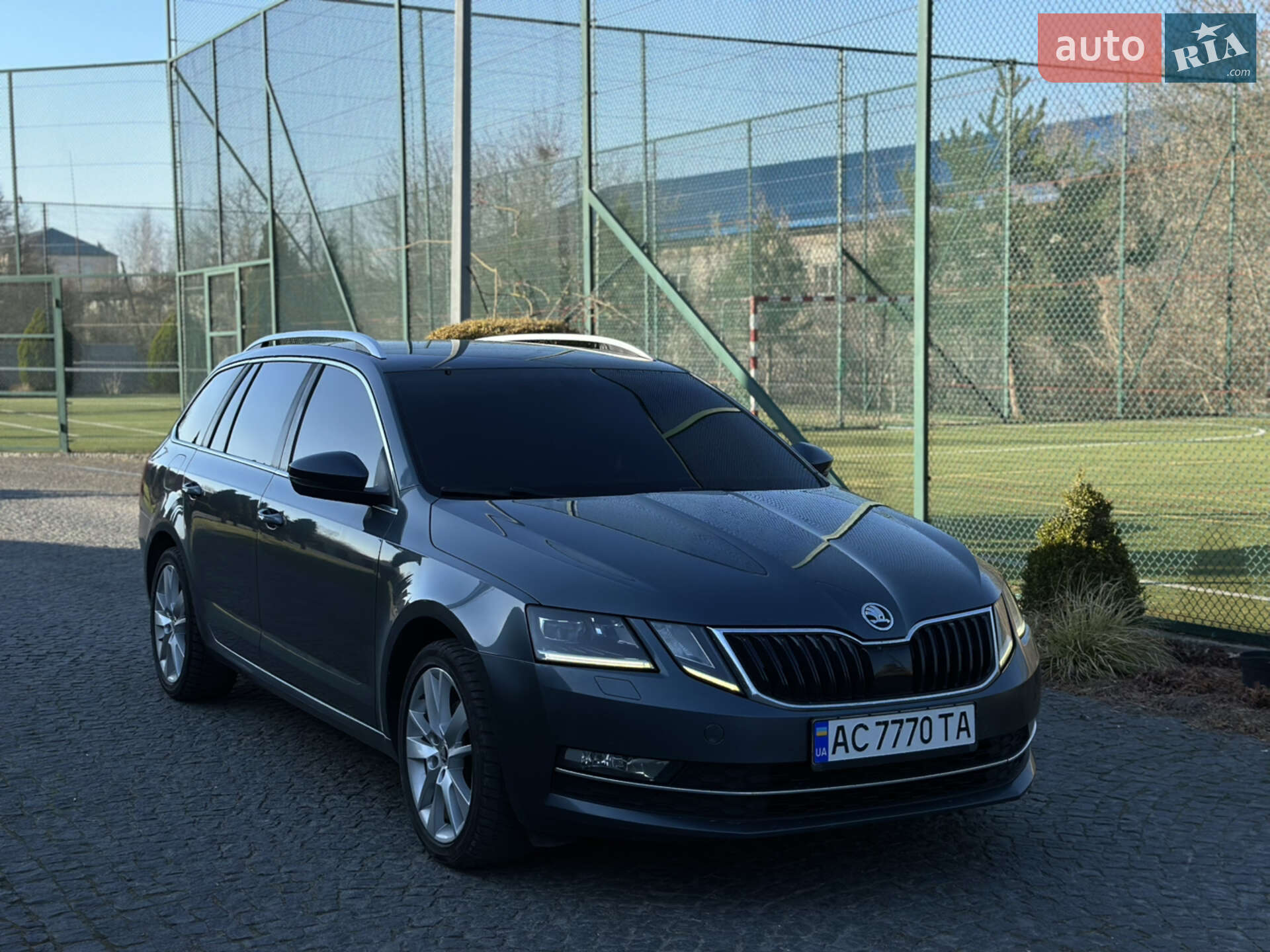 Головне фото звіту автомобіля SKODA OCTAVIA 2017