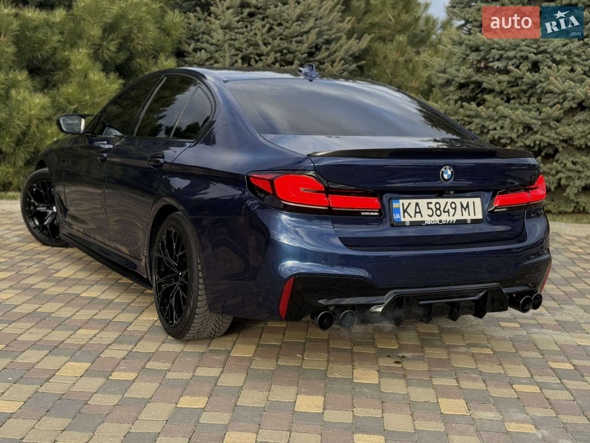 Головне фото звіту автомобіля BMW 540 2018