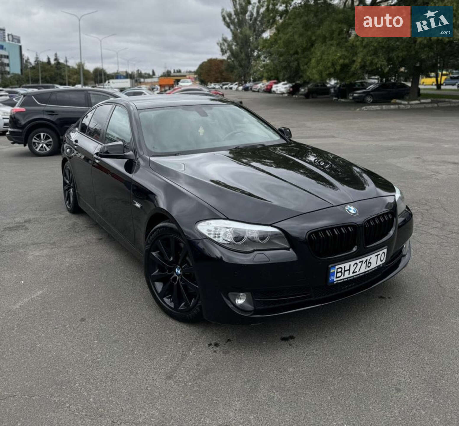 Головне фото звіту автомобіля BMW 520I 2012