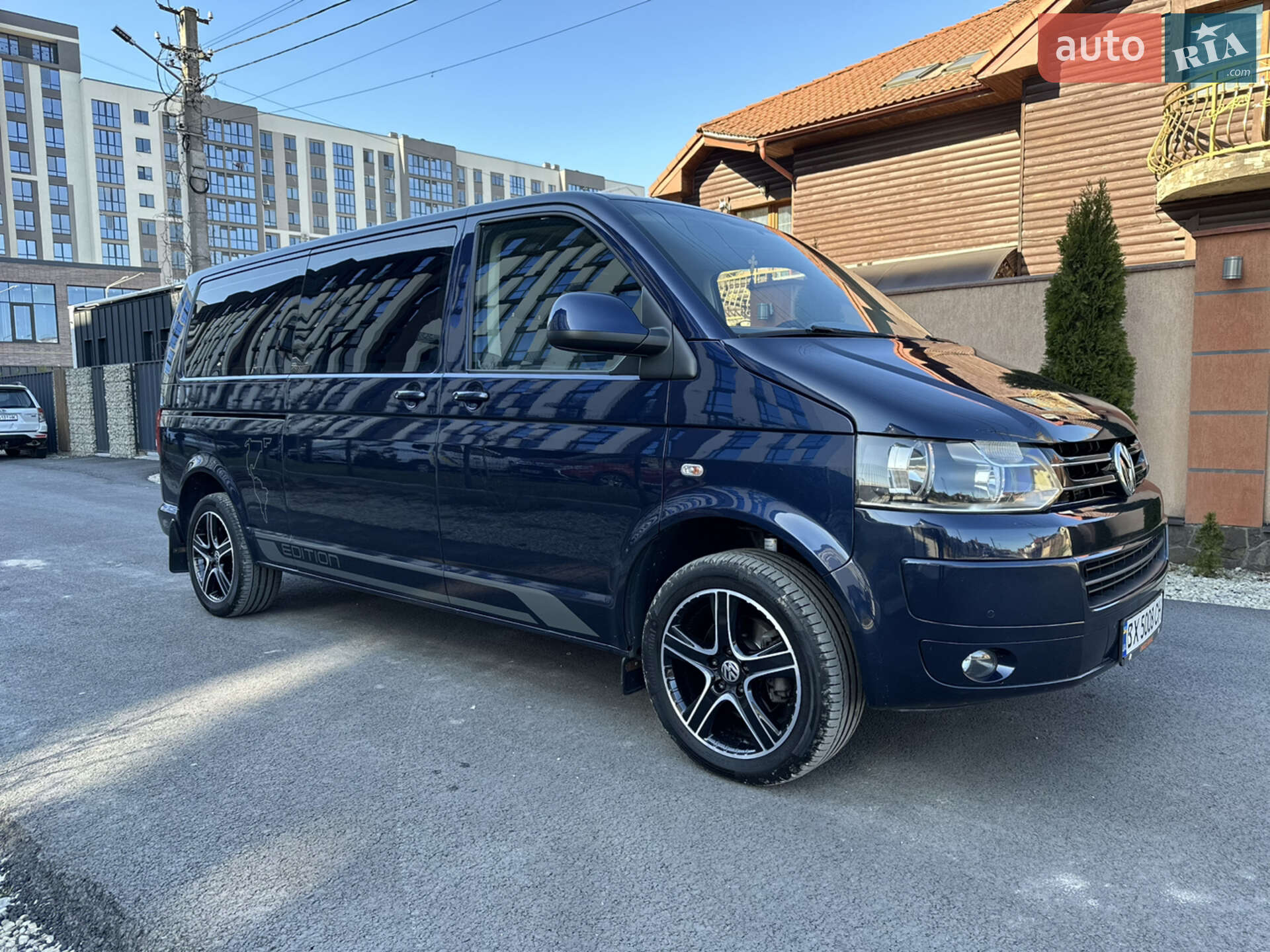 VOLKSWAGEN CARAVELLE 2013