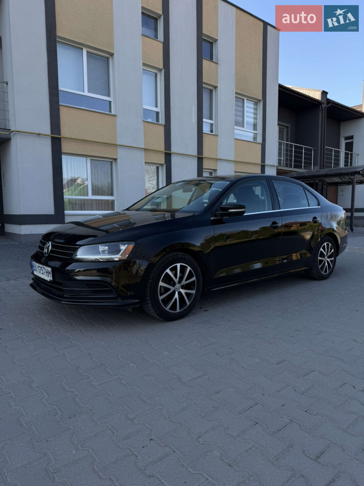 VOLKSWAGEN JETTA 2017