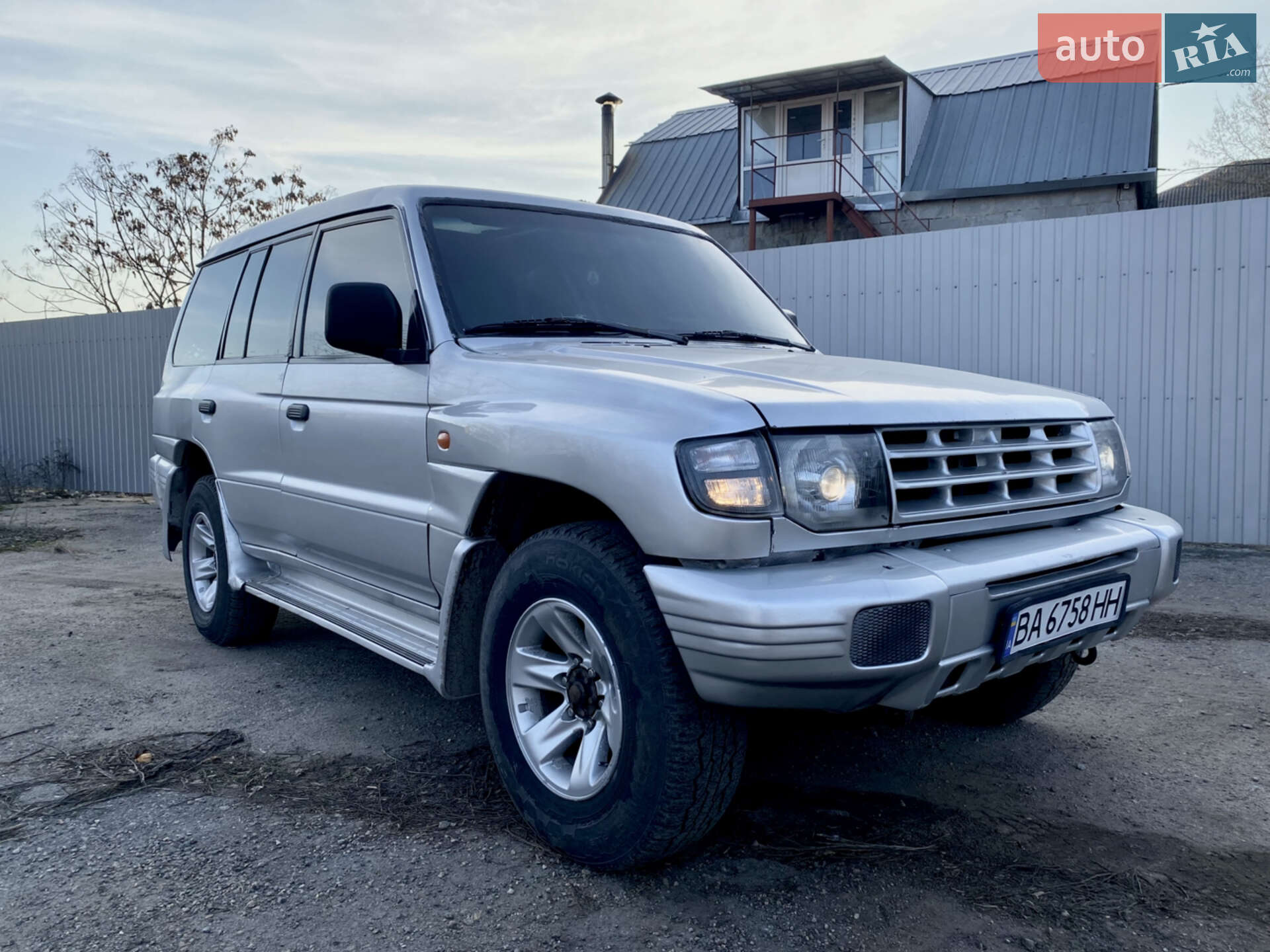 MITSUBISHI PAJERO 1998
