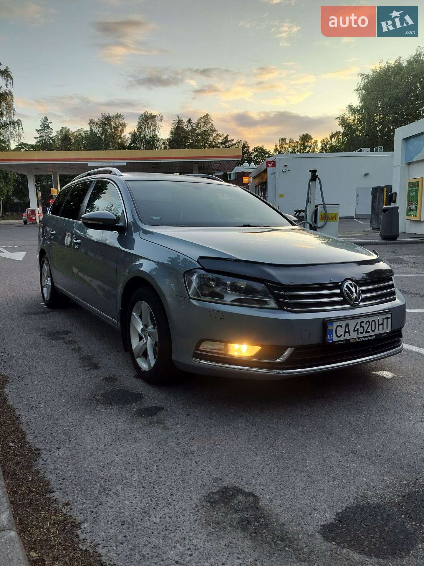 VOLKSWAGEN PASSAT 2012