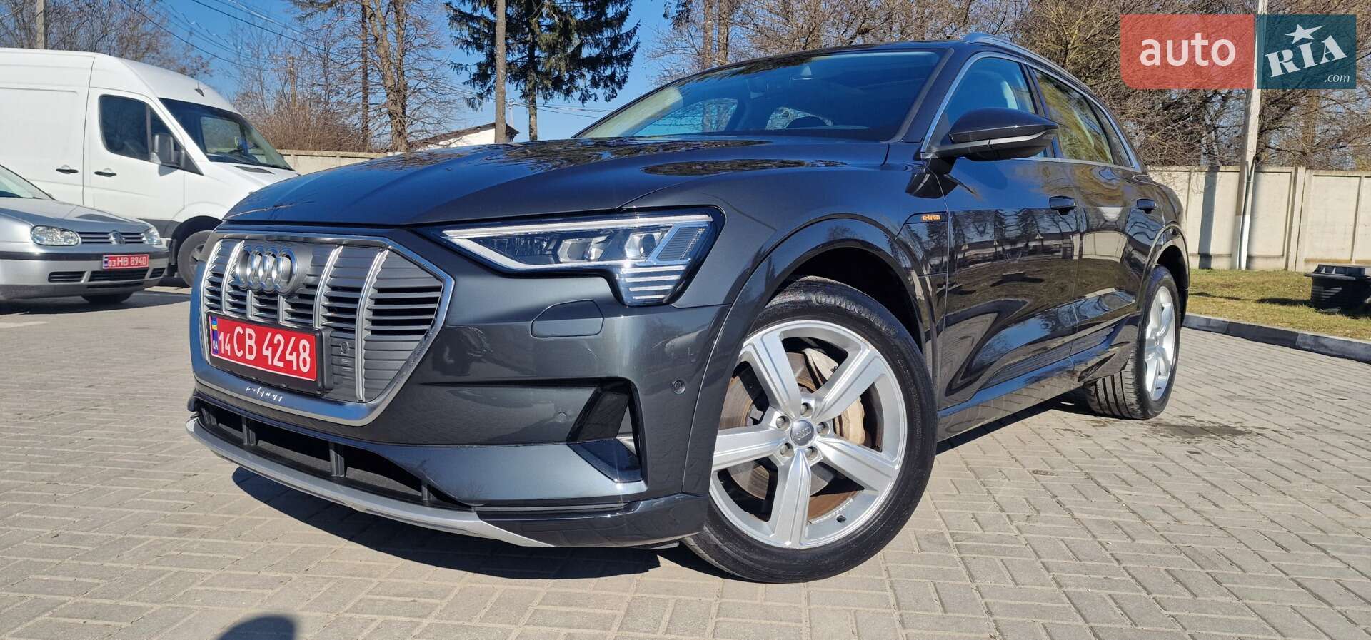 AUDI E-TRON 50 2019