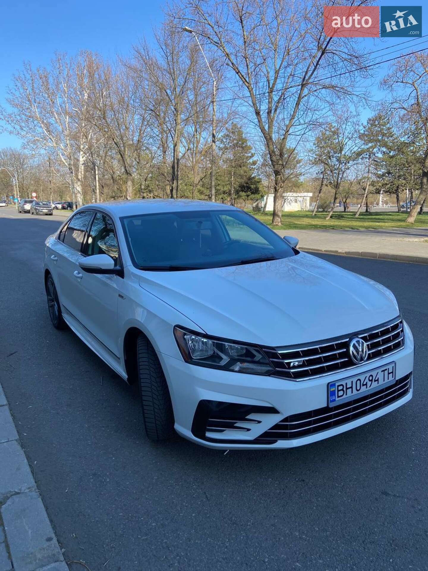 VOLKSWAGEN PASSAT 2016