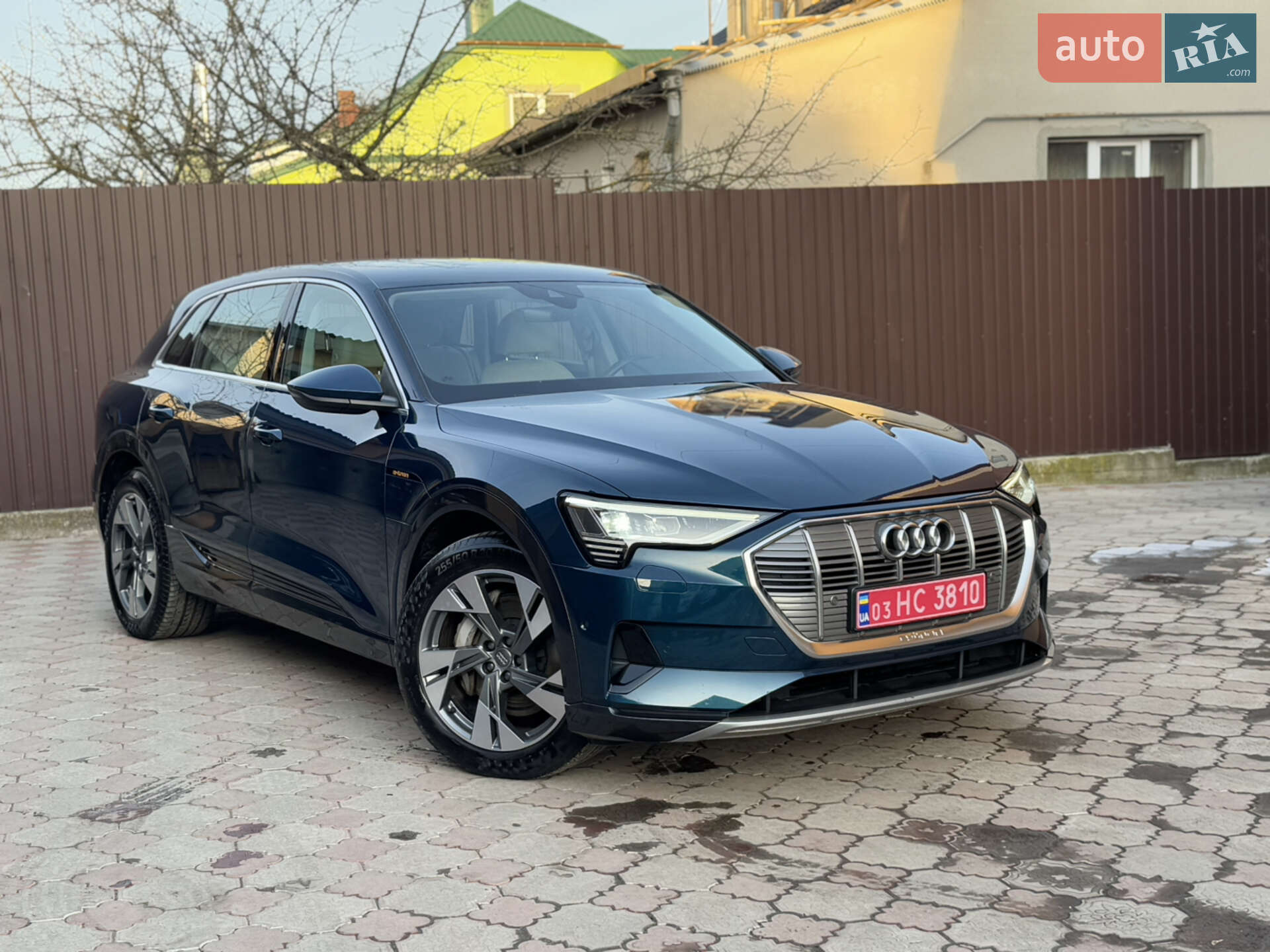 AUDI E-TRON 55 2019