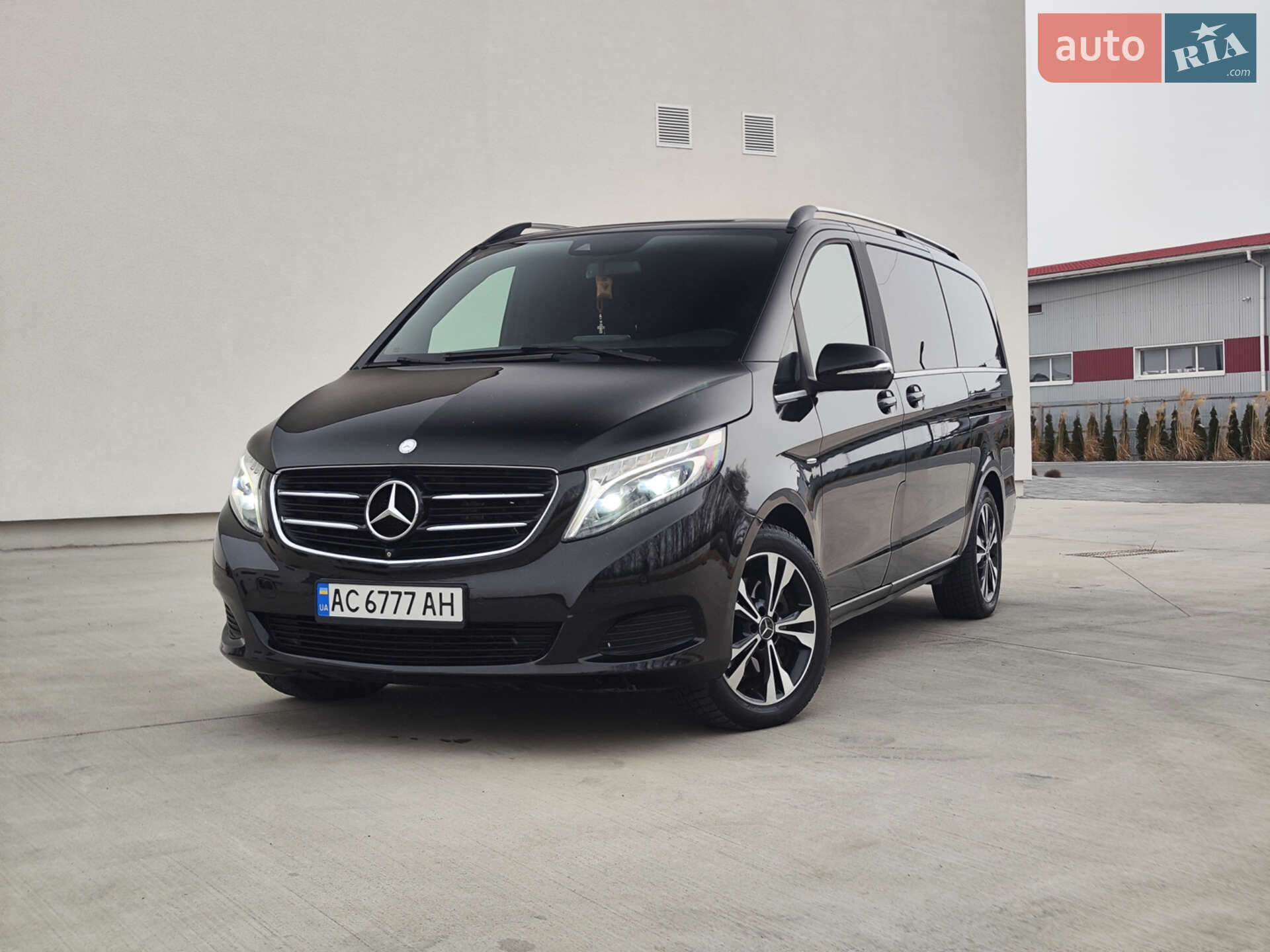 MERCEDES-BENZ V 250 2014