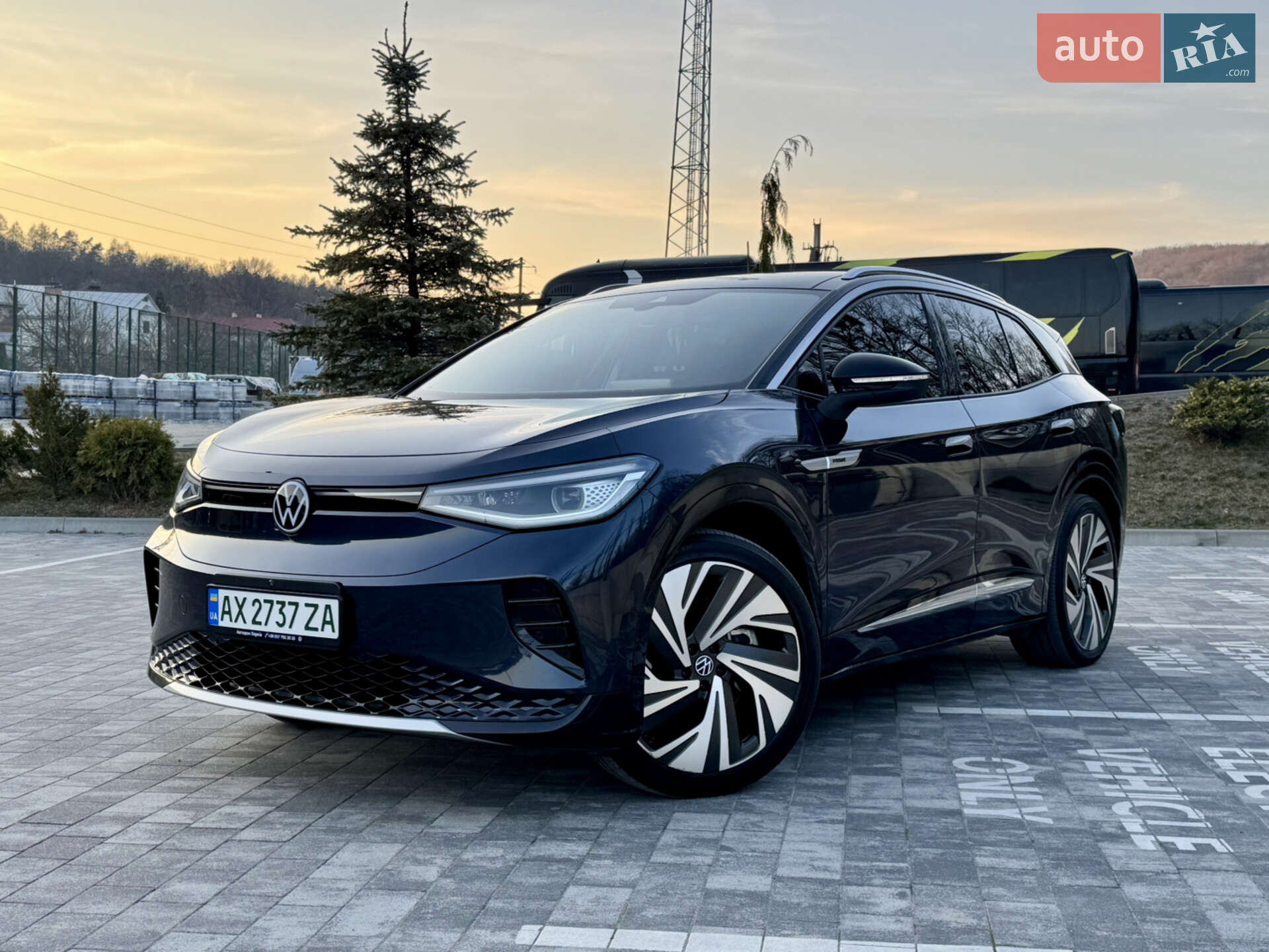 Головне фото звіту автомобіля VOLKSWAGEN ID.4 CROZZ 2023