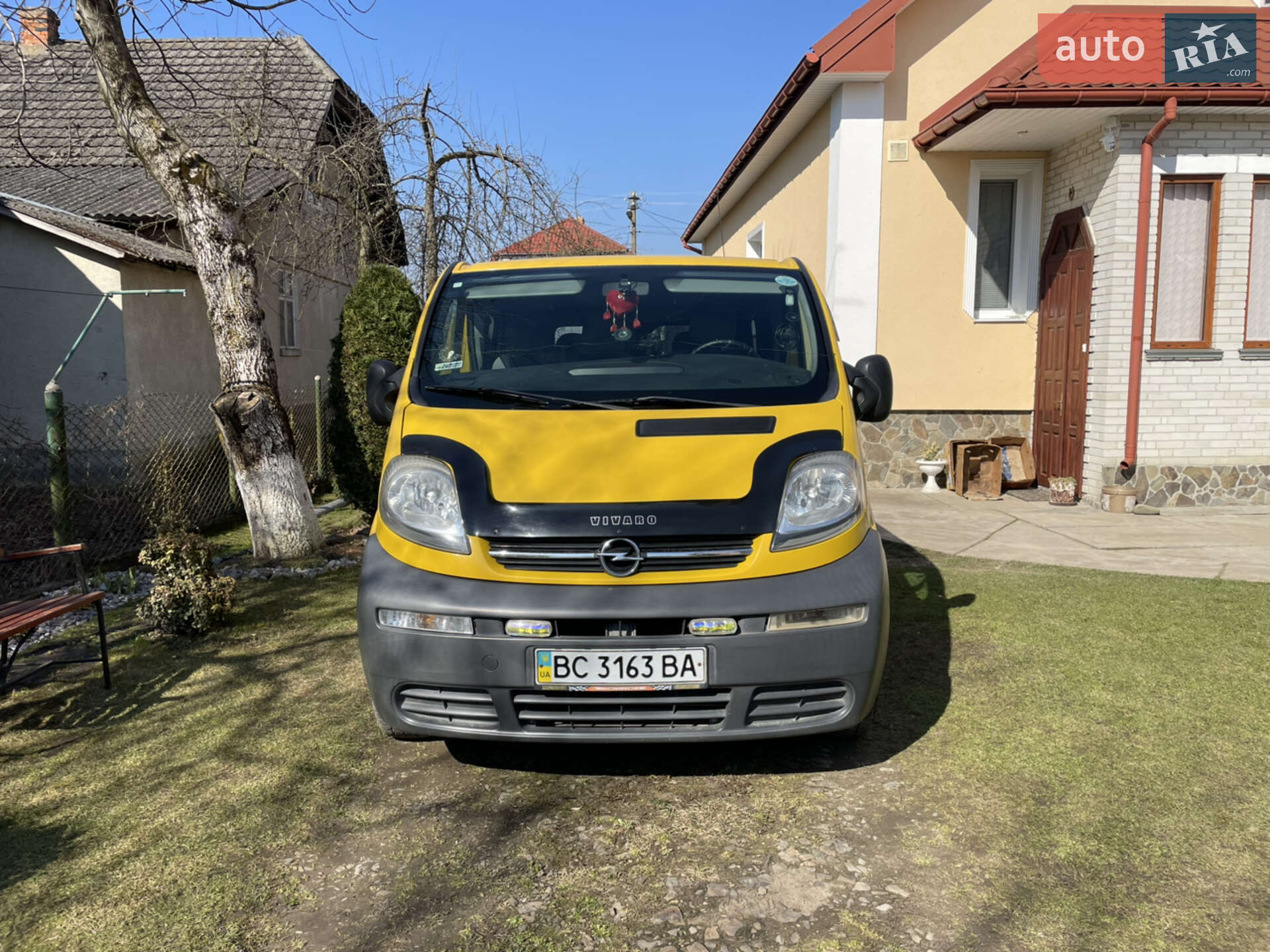 OPEL VIVARO 2005