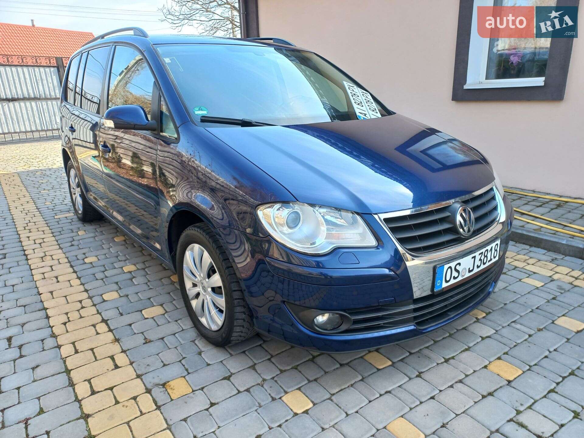 VOLKSWAGEN TOURAN 2009