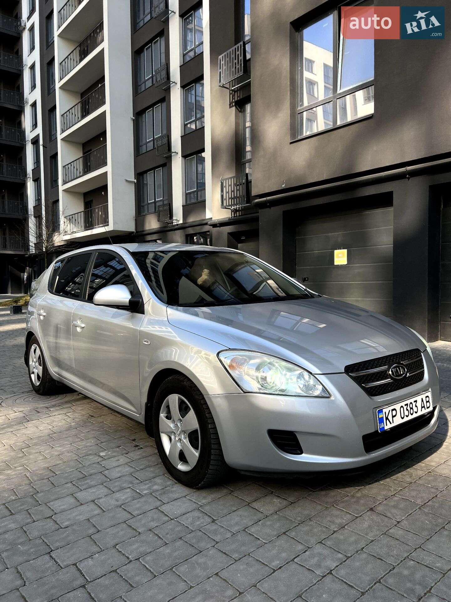 Головне фото звіту автомобіля KIA CEE'D 2008