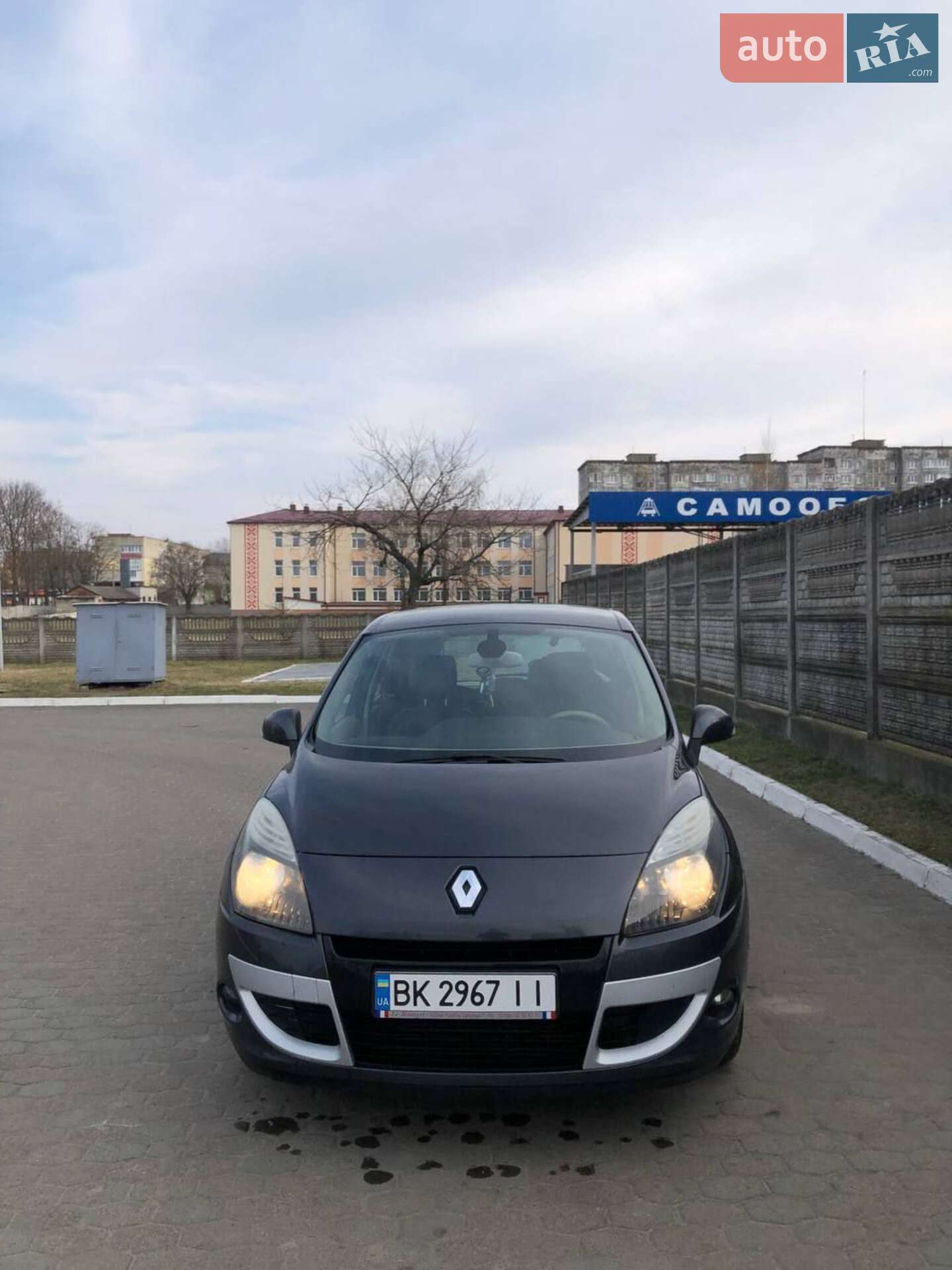 Головне фото звіту автомобіля RENAULT SCENIC 2010