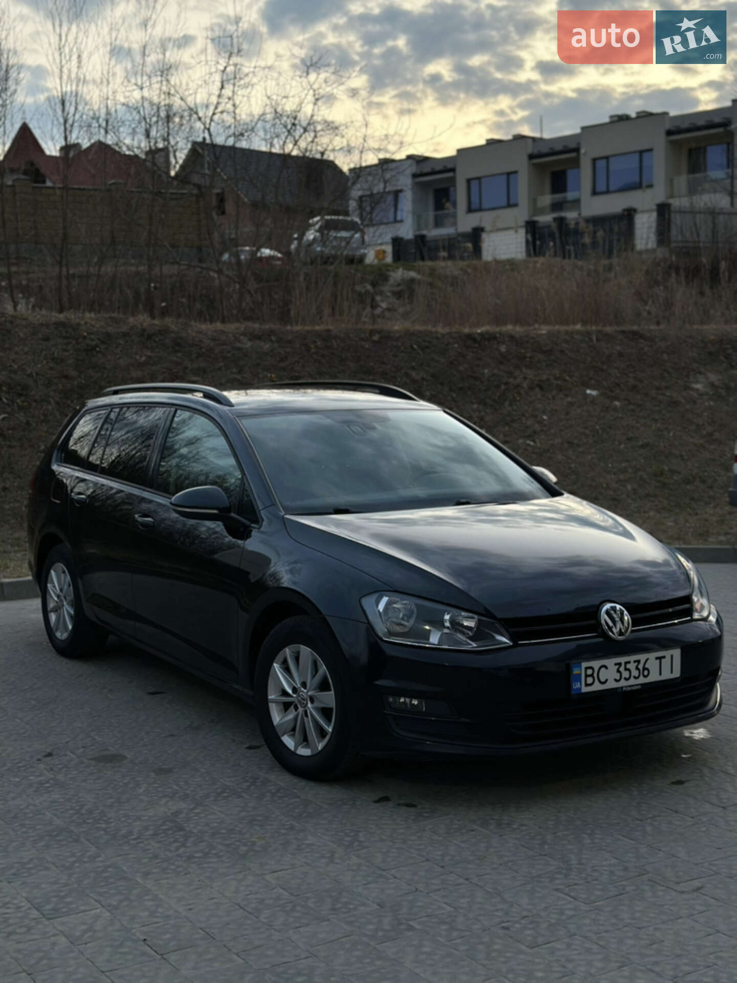 VOLKSWAGEN GOLF 2014