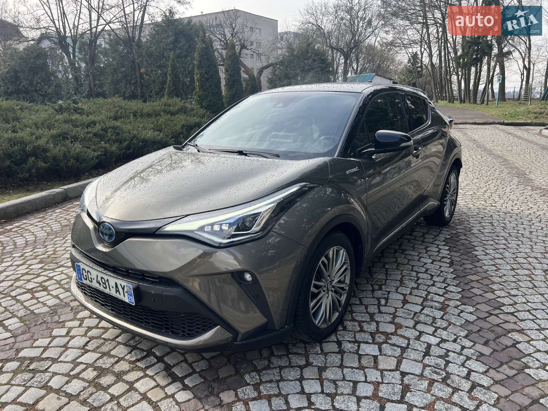 TOYOTA C-HR 2021