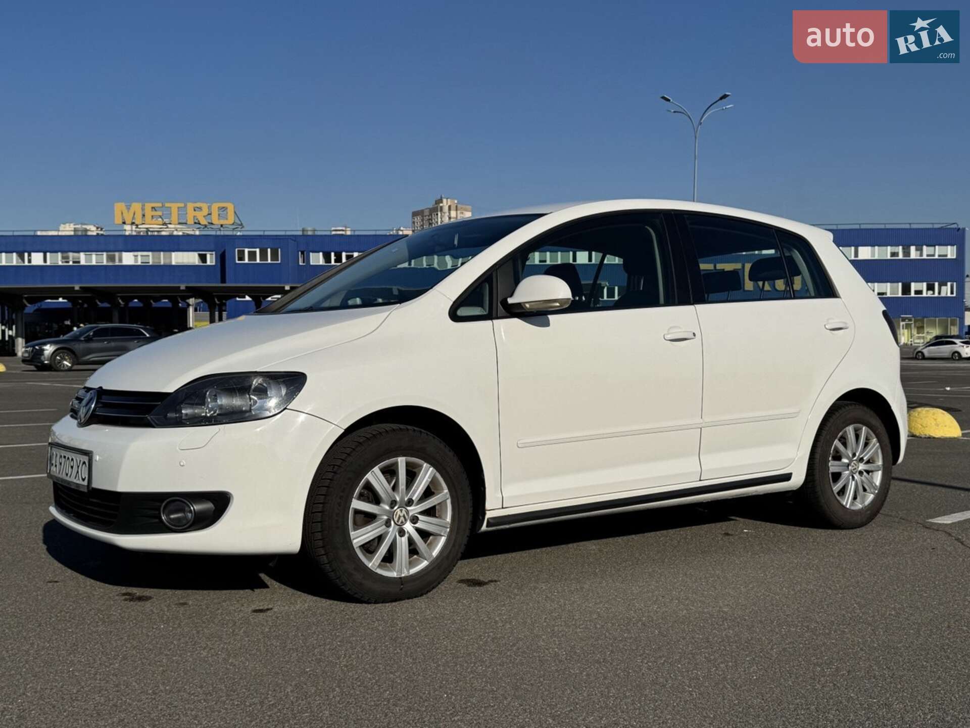 VOLKSWAGEN GOLF PLUS 2012