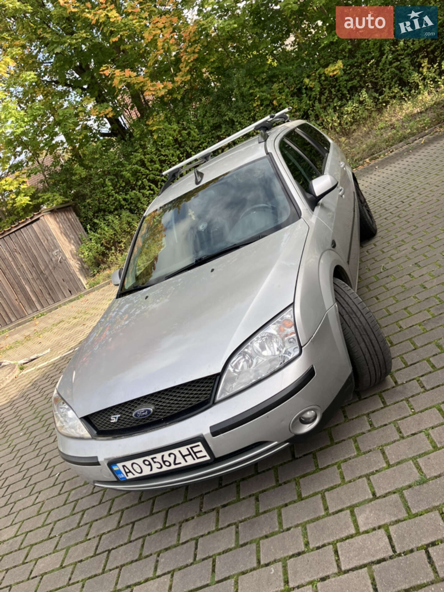 Головне фото звіту автомобіля FORD MONDEO 2001