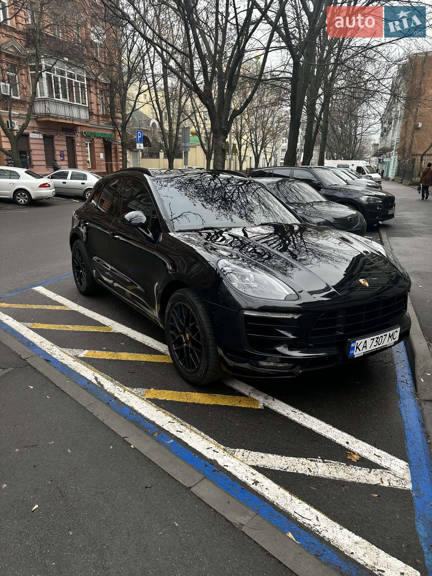 PORSCHE MACAN GTS