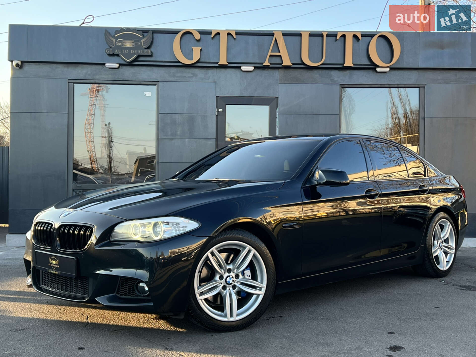 BMW 535XI 2011