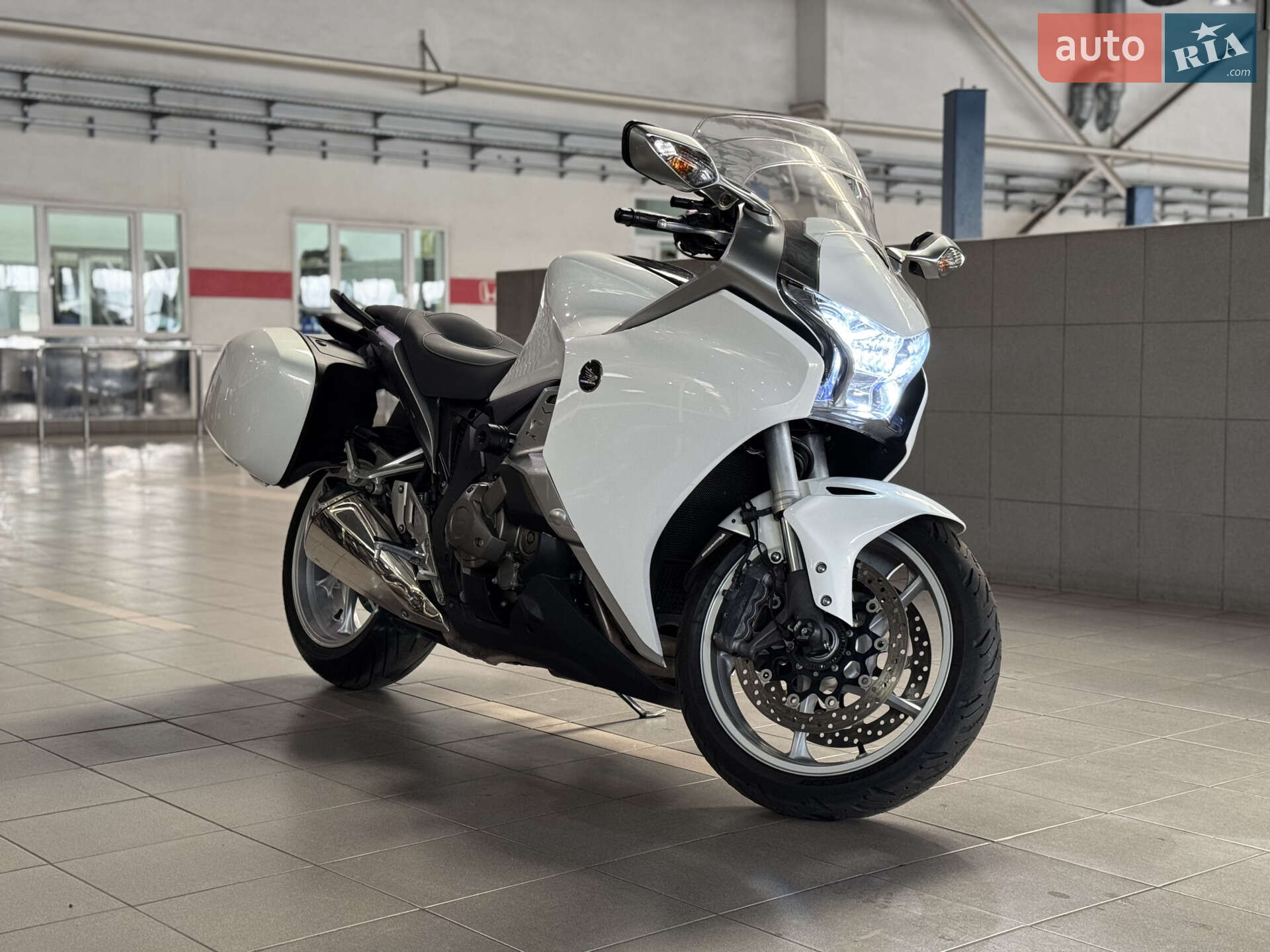 HONDA VFR 1200 F 2011