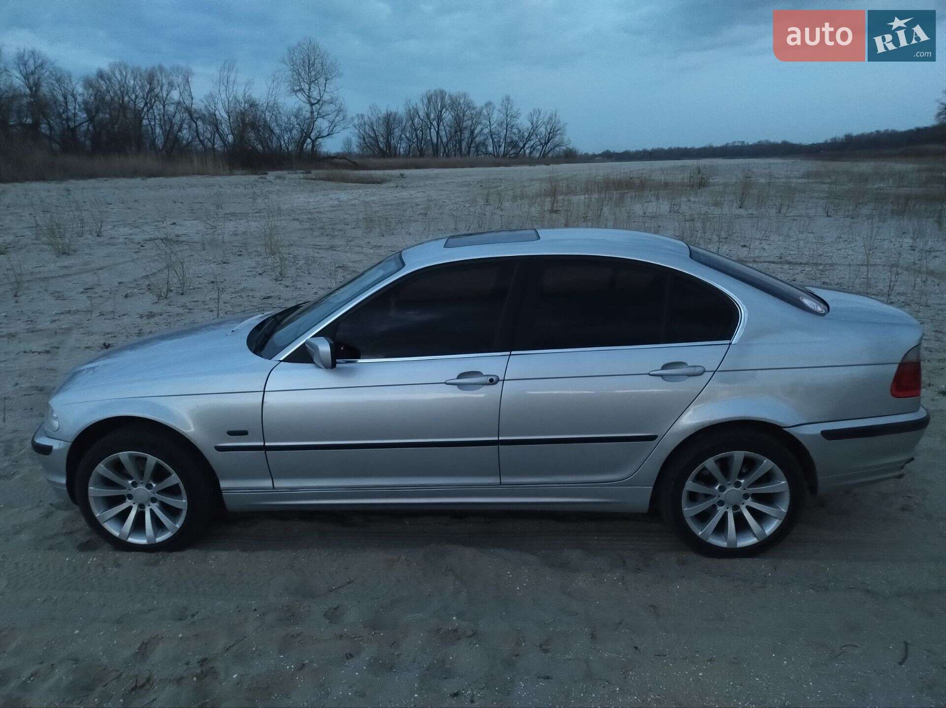 BMW 325XI 2000
