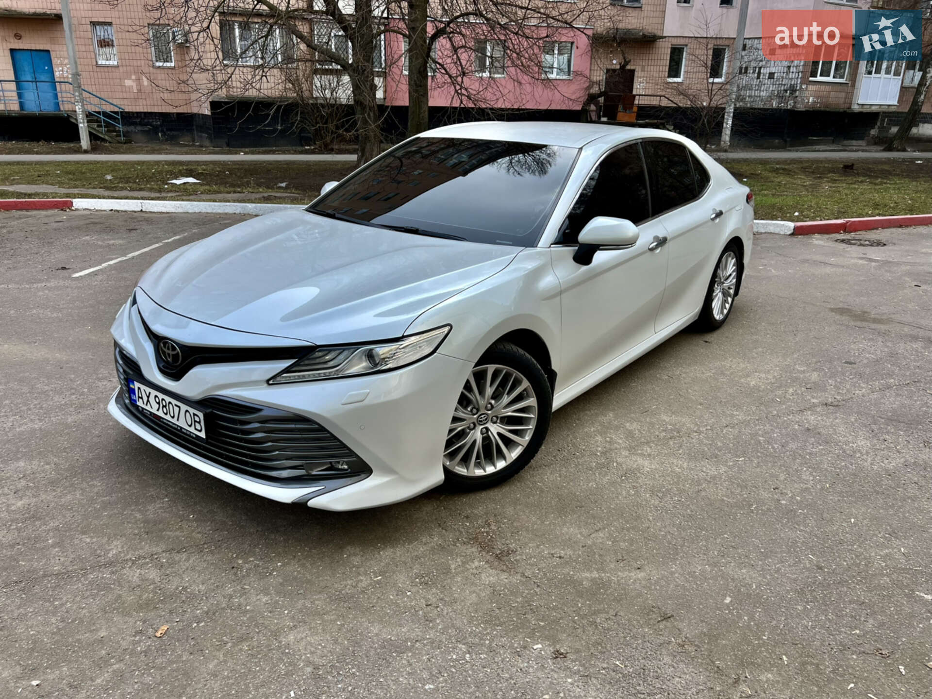 TOYOTA CAMRY