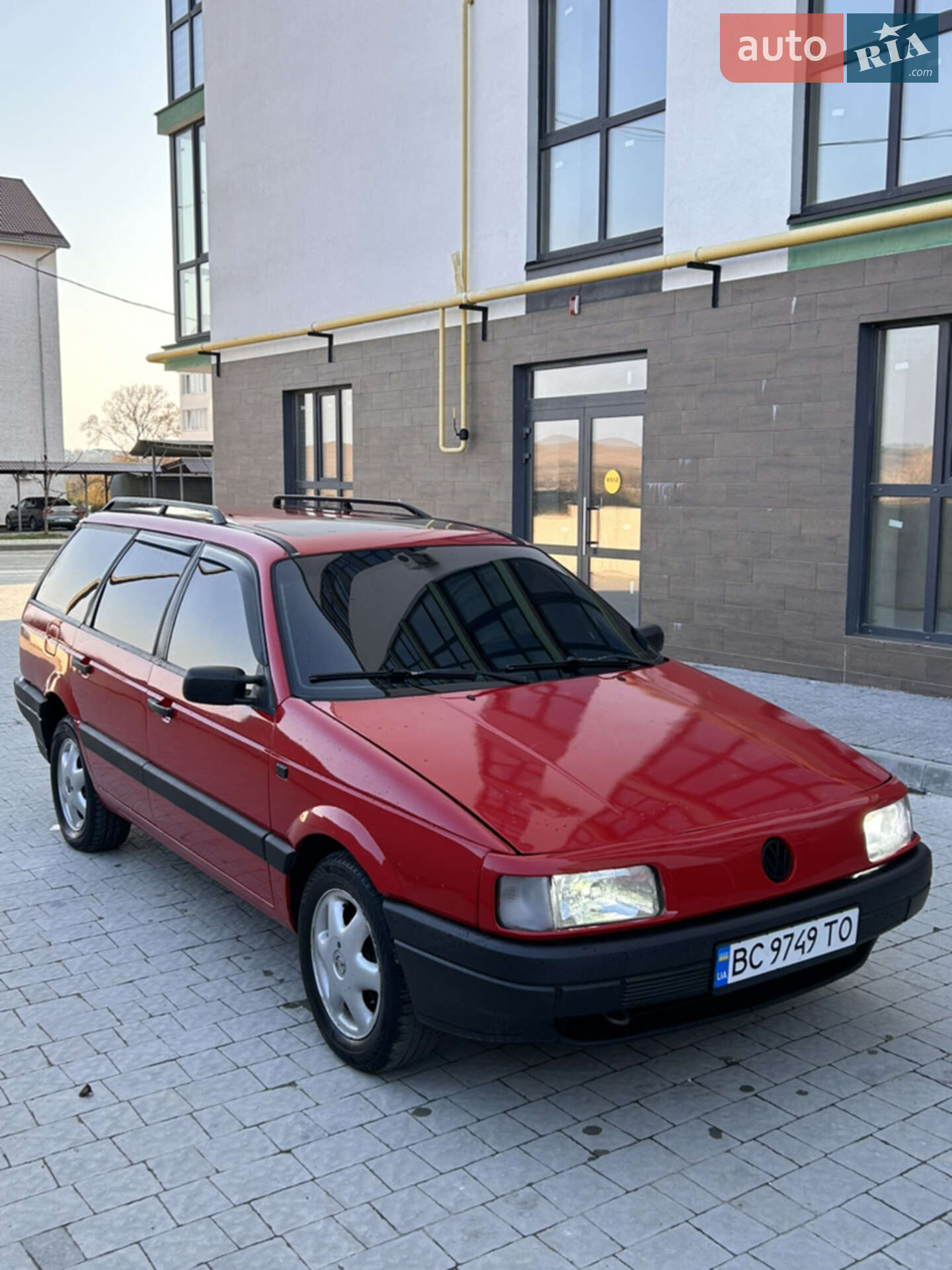 VOLKSWAGEN PASSAT 1989