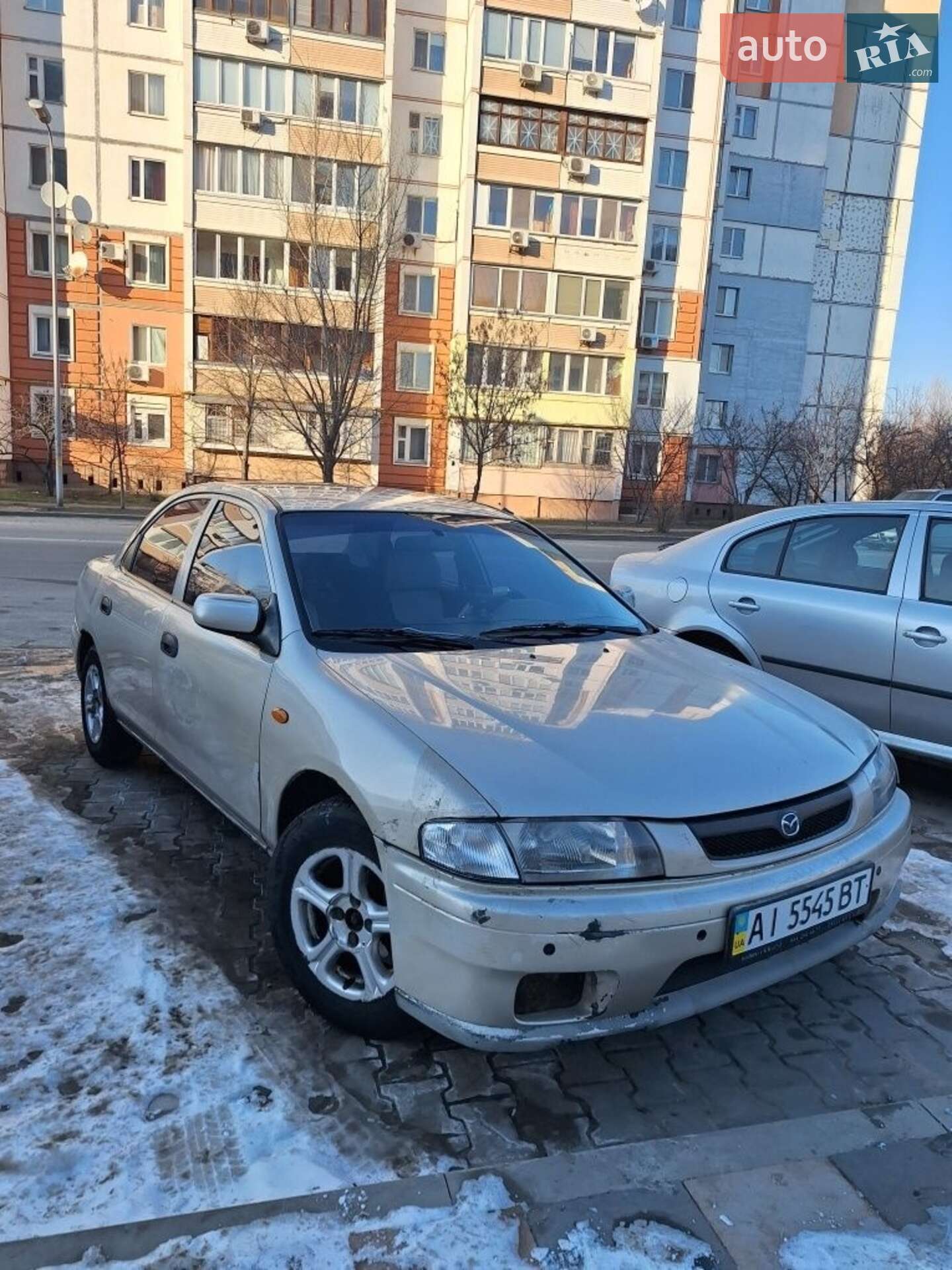 MAZDA 323 1997