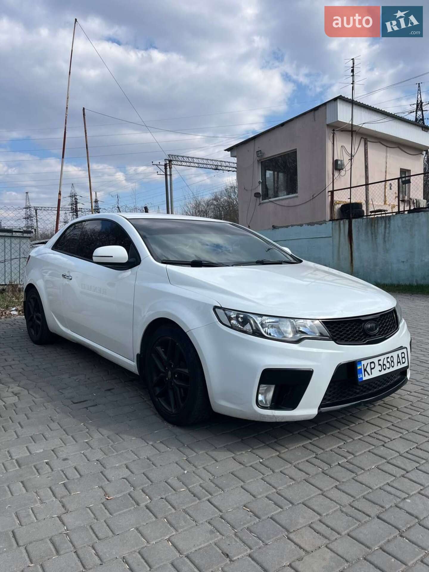 KIA CERATO 2011