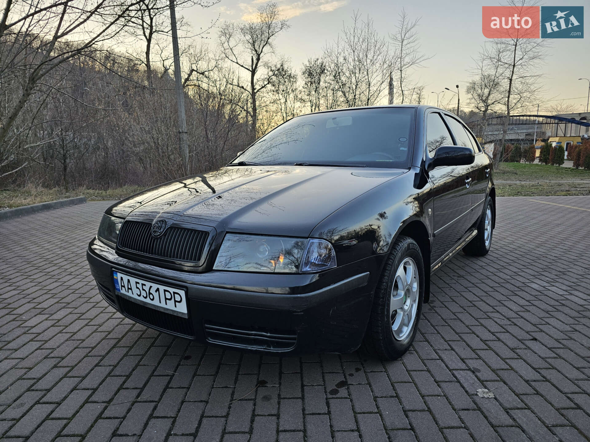 SKODA OCTAVIA TOUR 2004