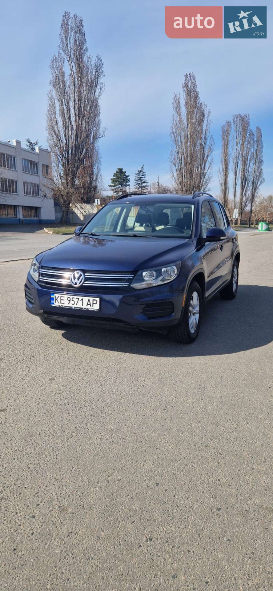 VOLKSWAGEN TIGUAN 2016