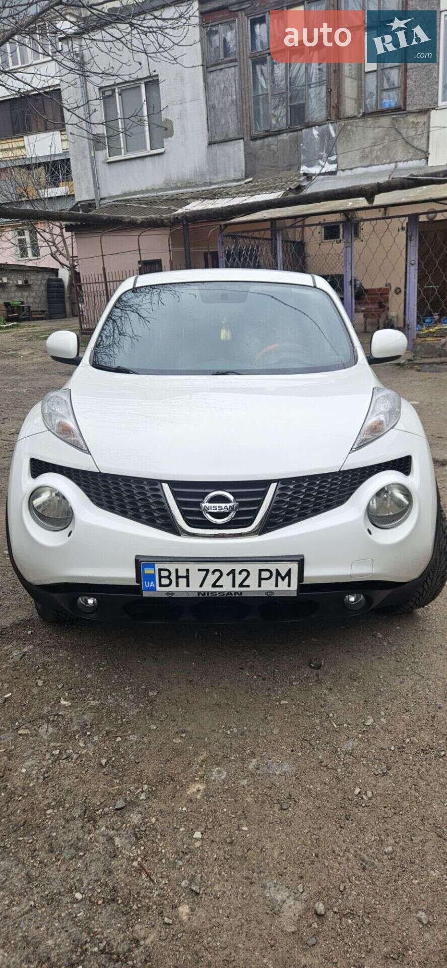 Головне фото звіту автомобіля NISSAN JUKE 2012