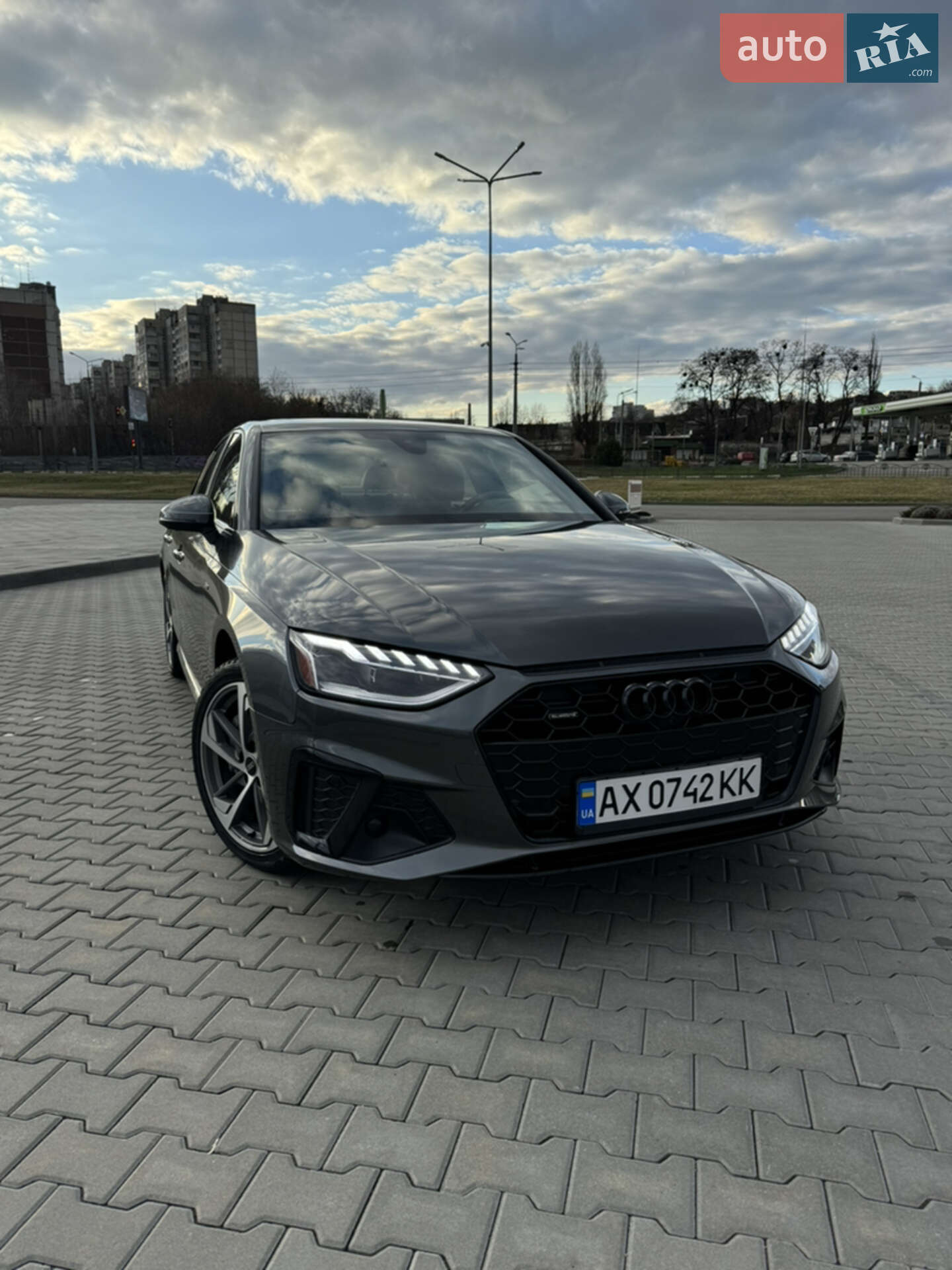 AUDI A4 2021