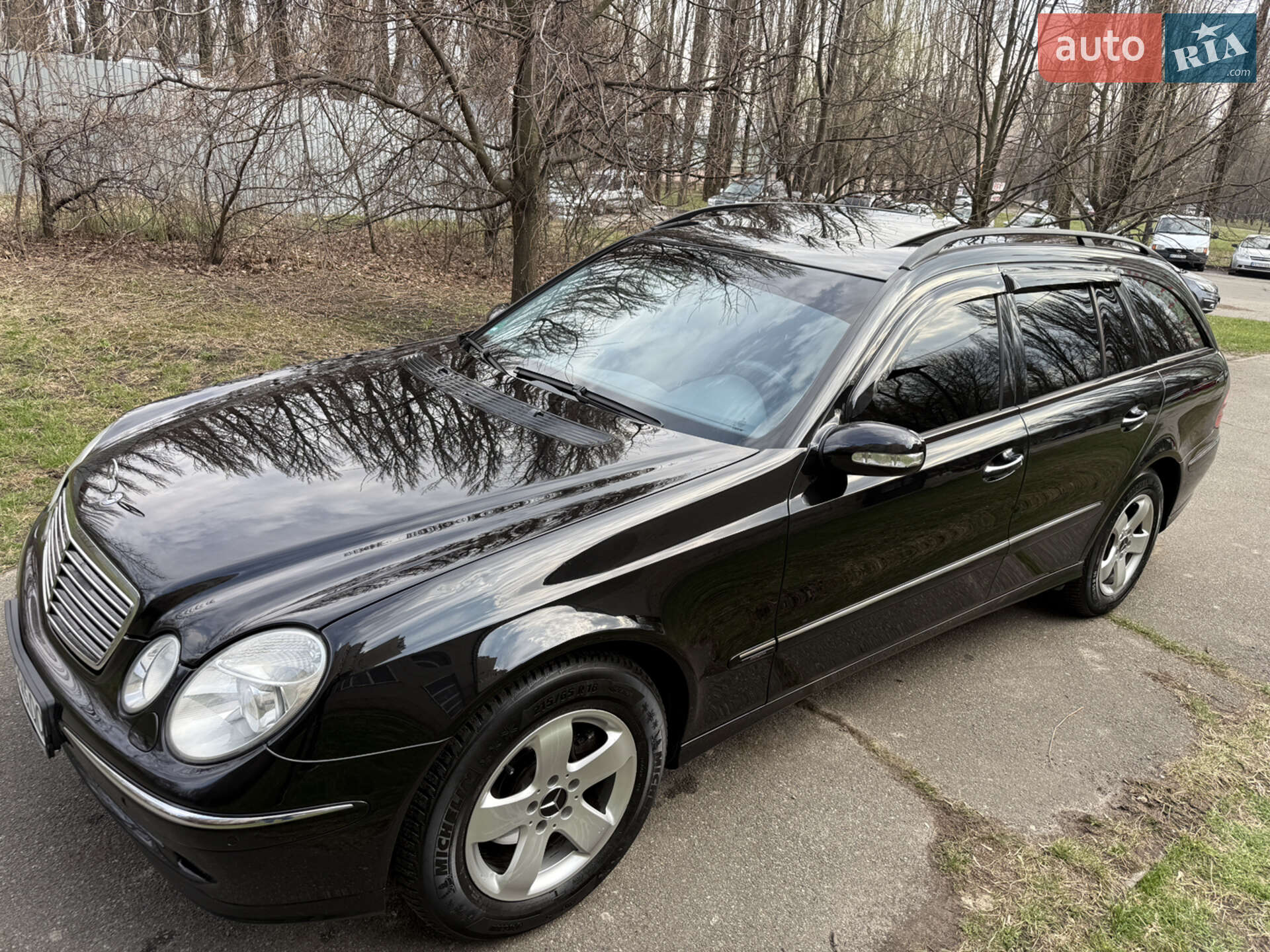 MERCEDES-BENZ E 200 2006