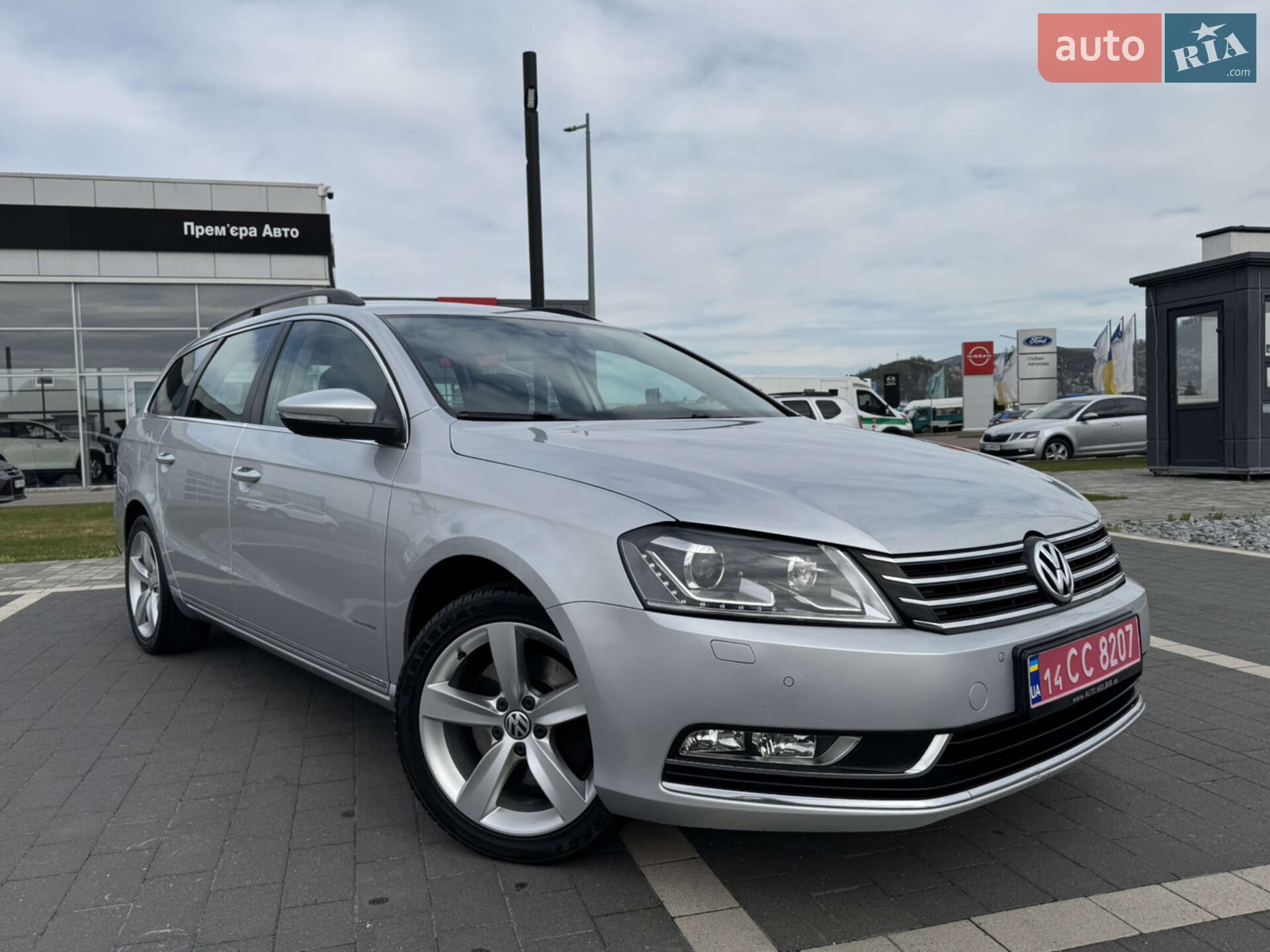 VOLKSWAGEN PASSAT 2014