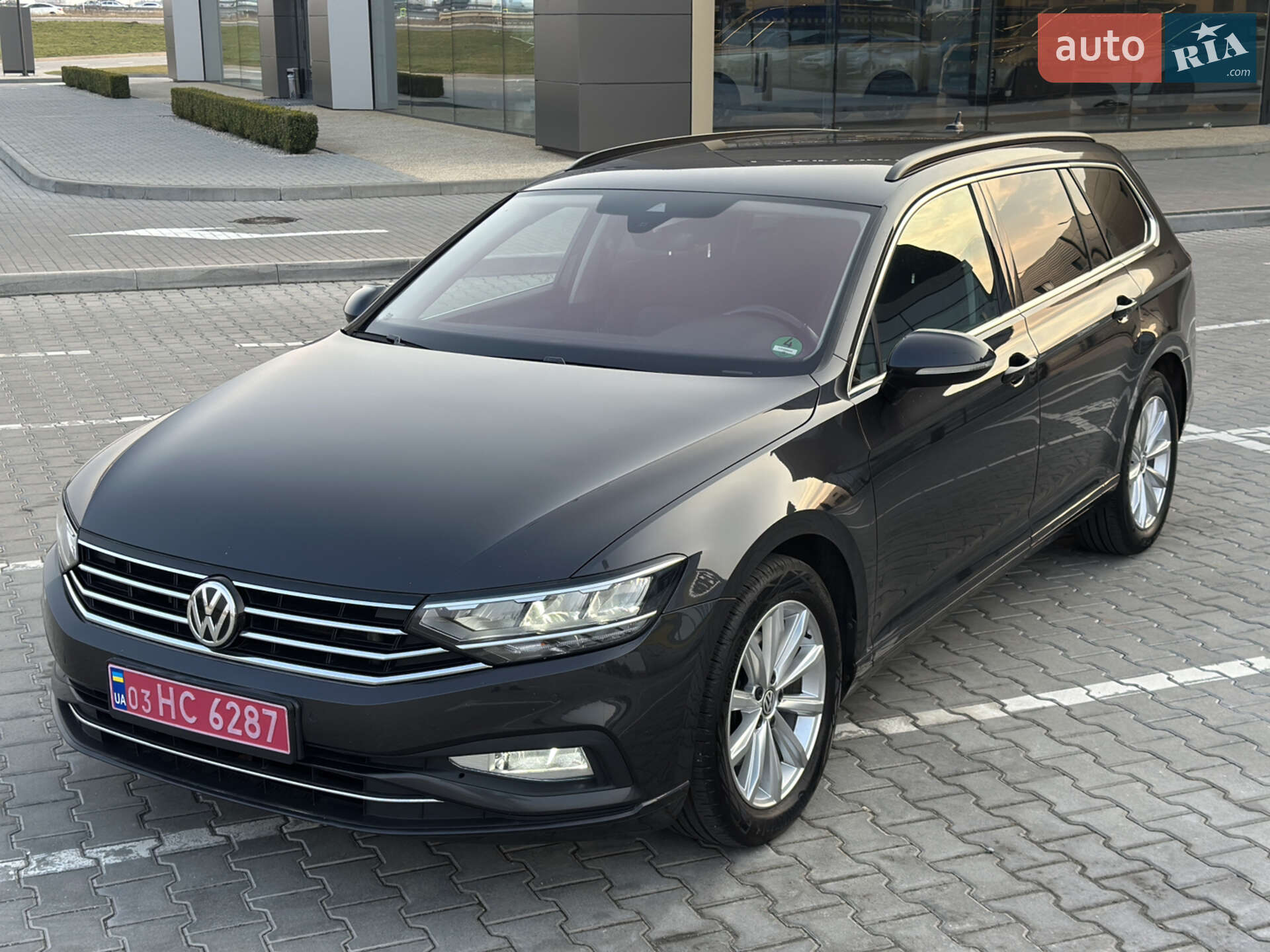 VOLKSWAGEN PASSAT 2019