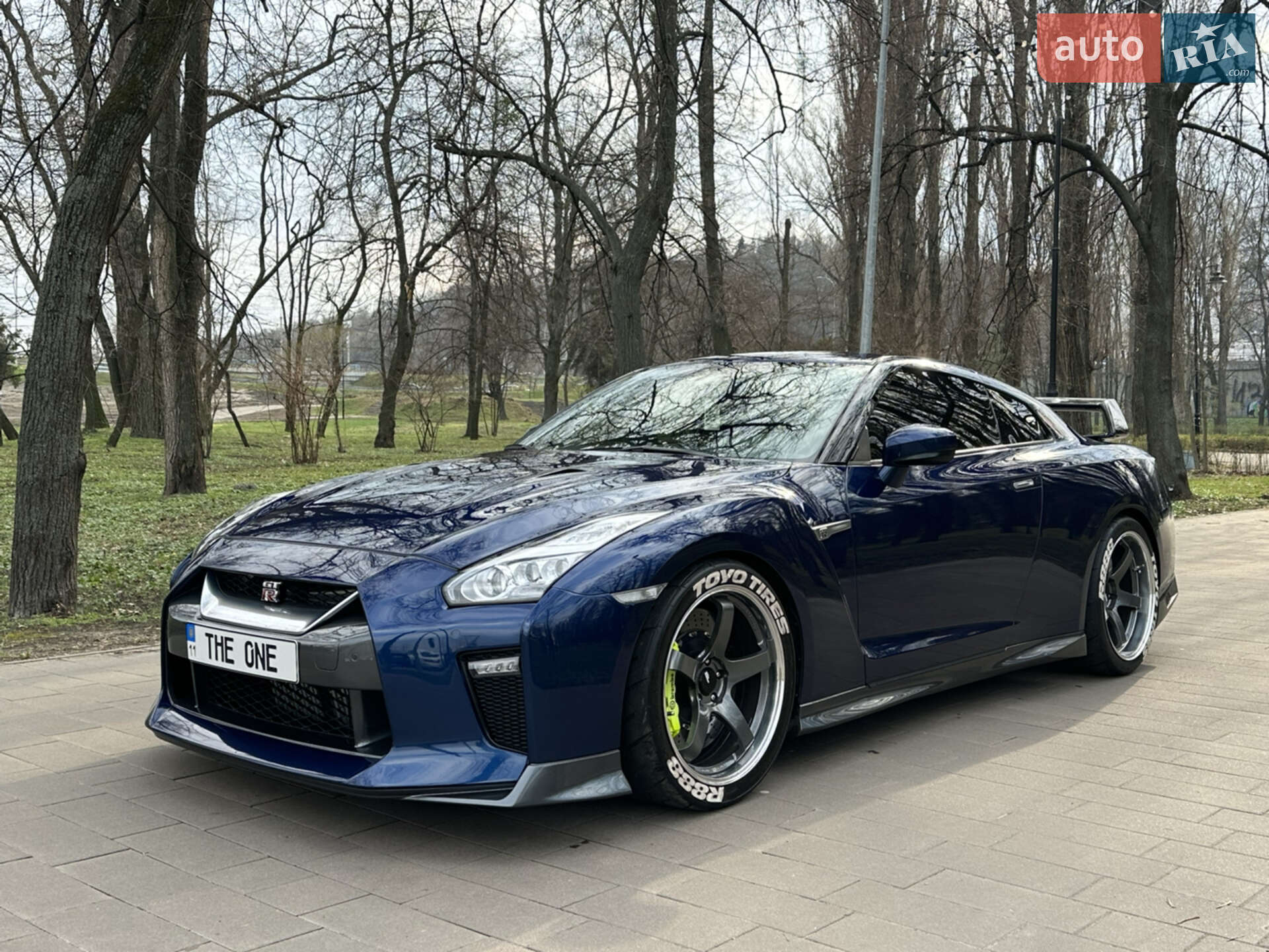 NISSAN GT-R 2016