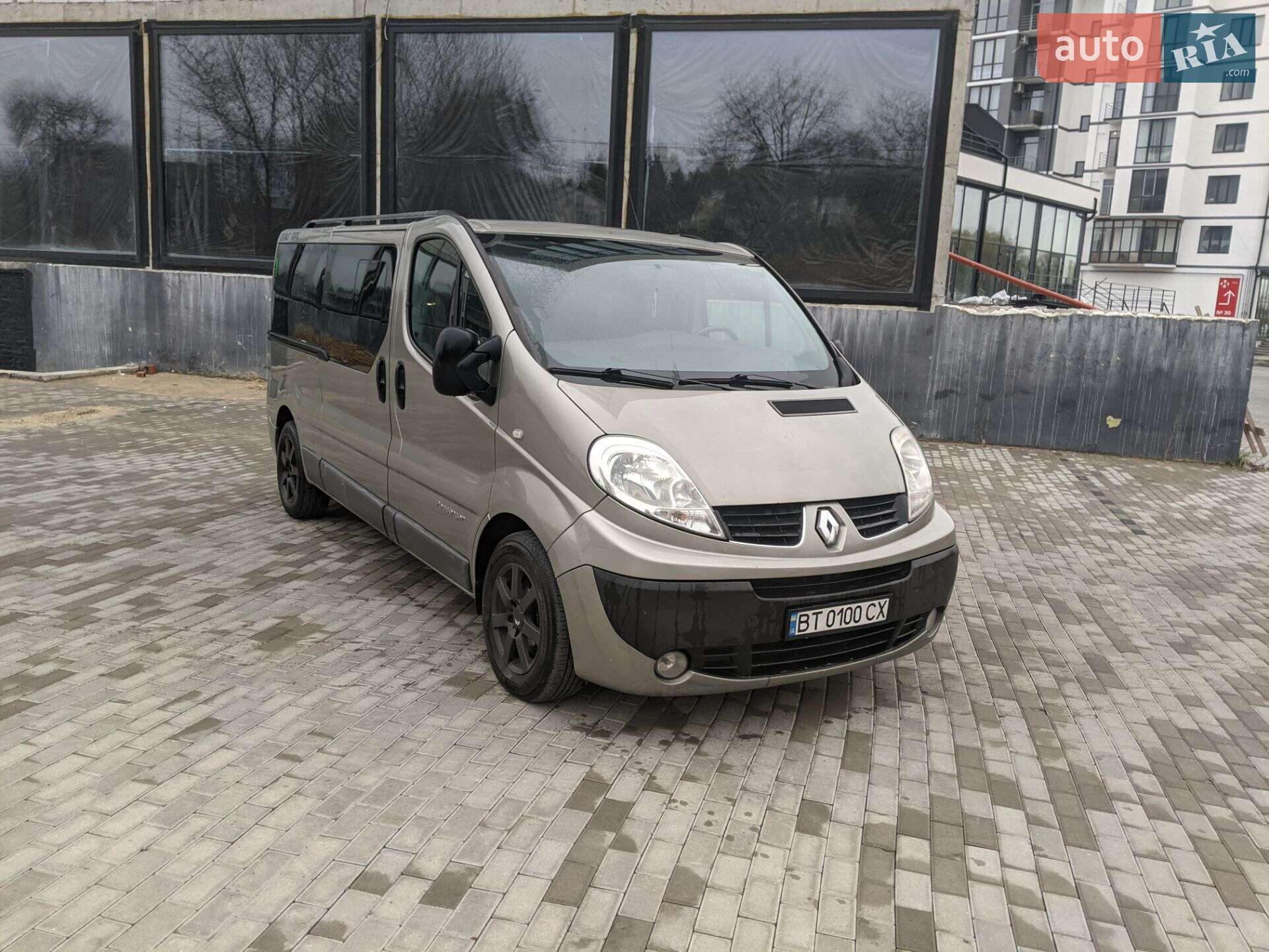 RENAULT TRAFIC 2011