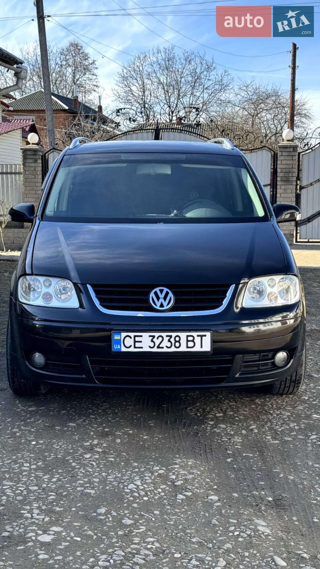 VOLKSWAGEN TOURAN 2004