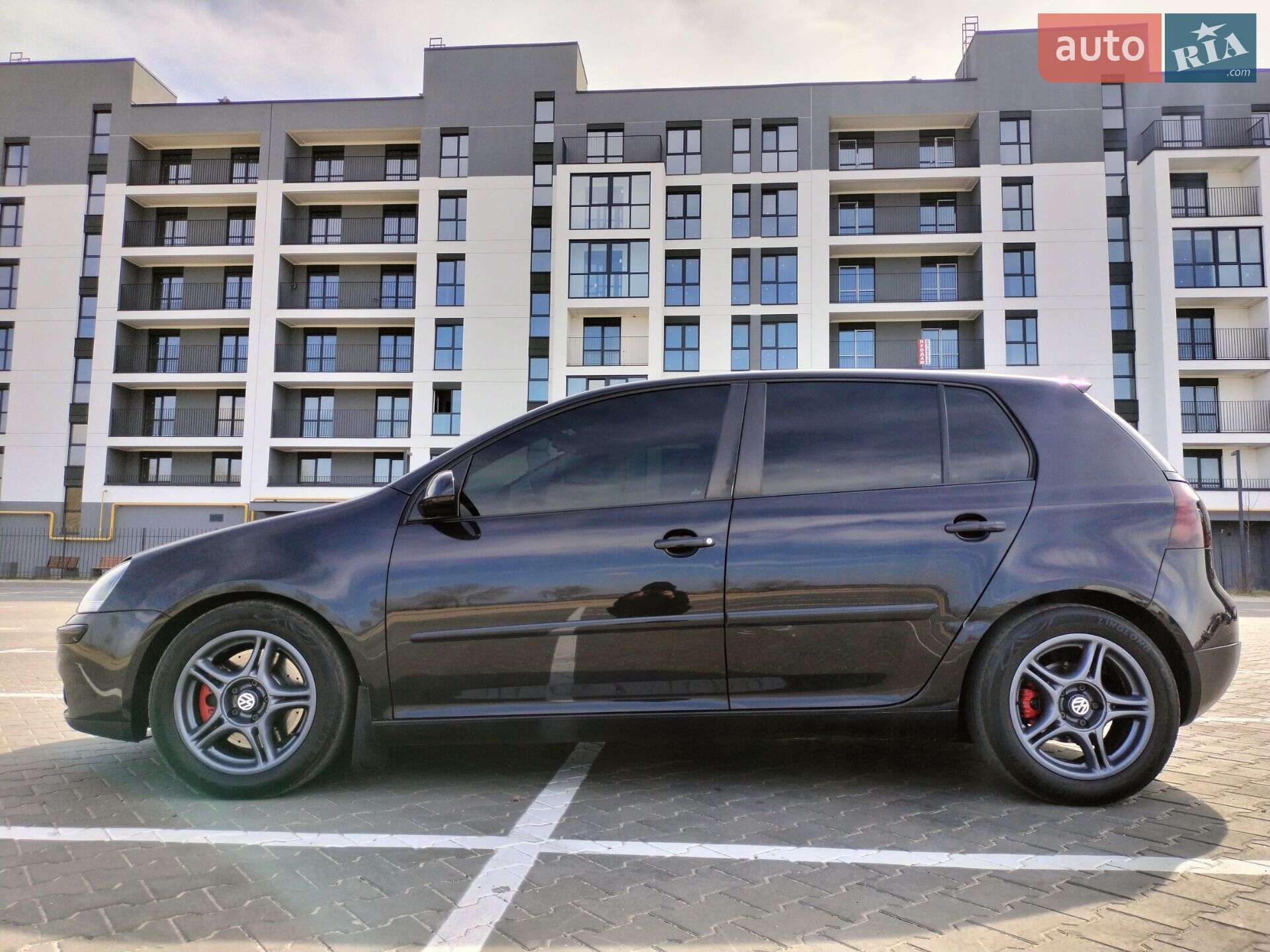 VOLKSWAGEN GOLF 2004