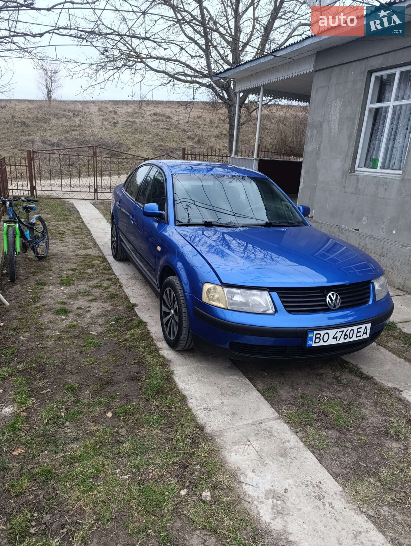 VOLKSWAGEN PASSAT 1998