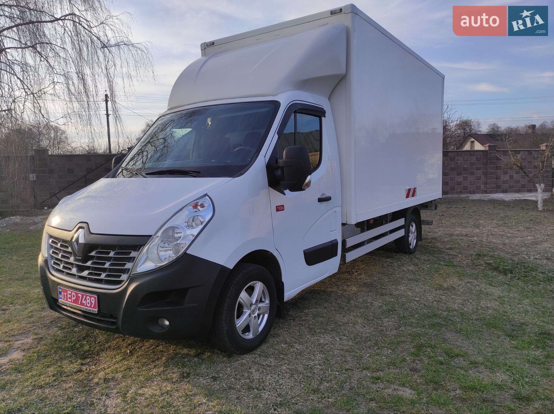 Головне фото звіту автомобіля RENAULT MASTER 2019