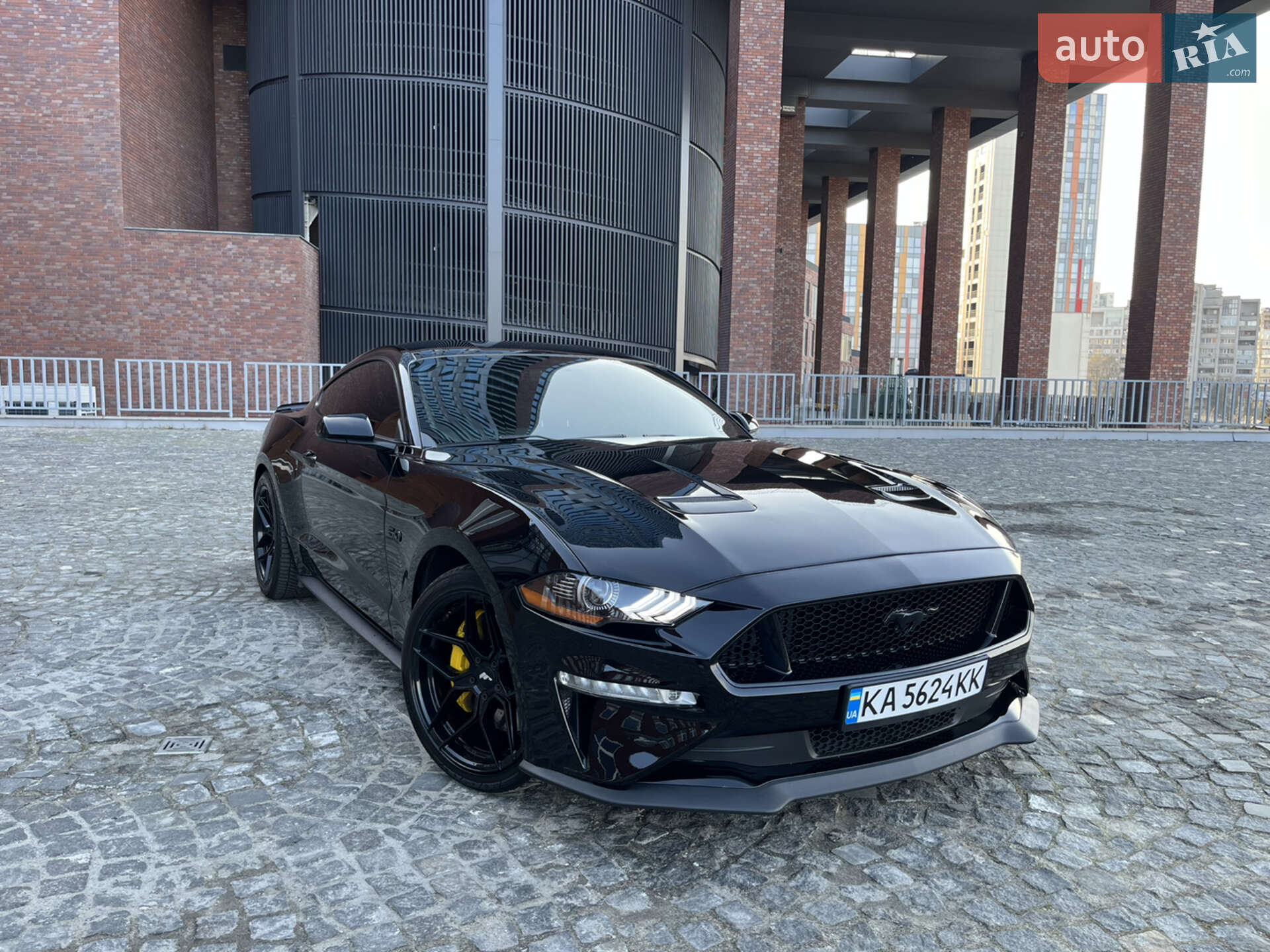 FORD MUSTANG 2019